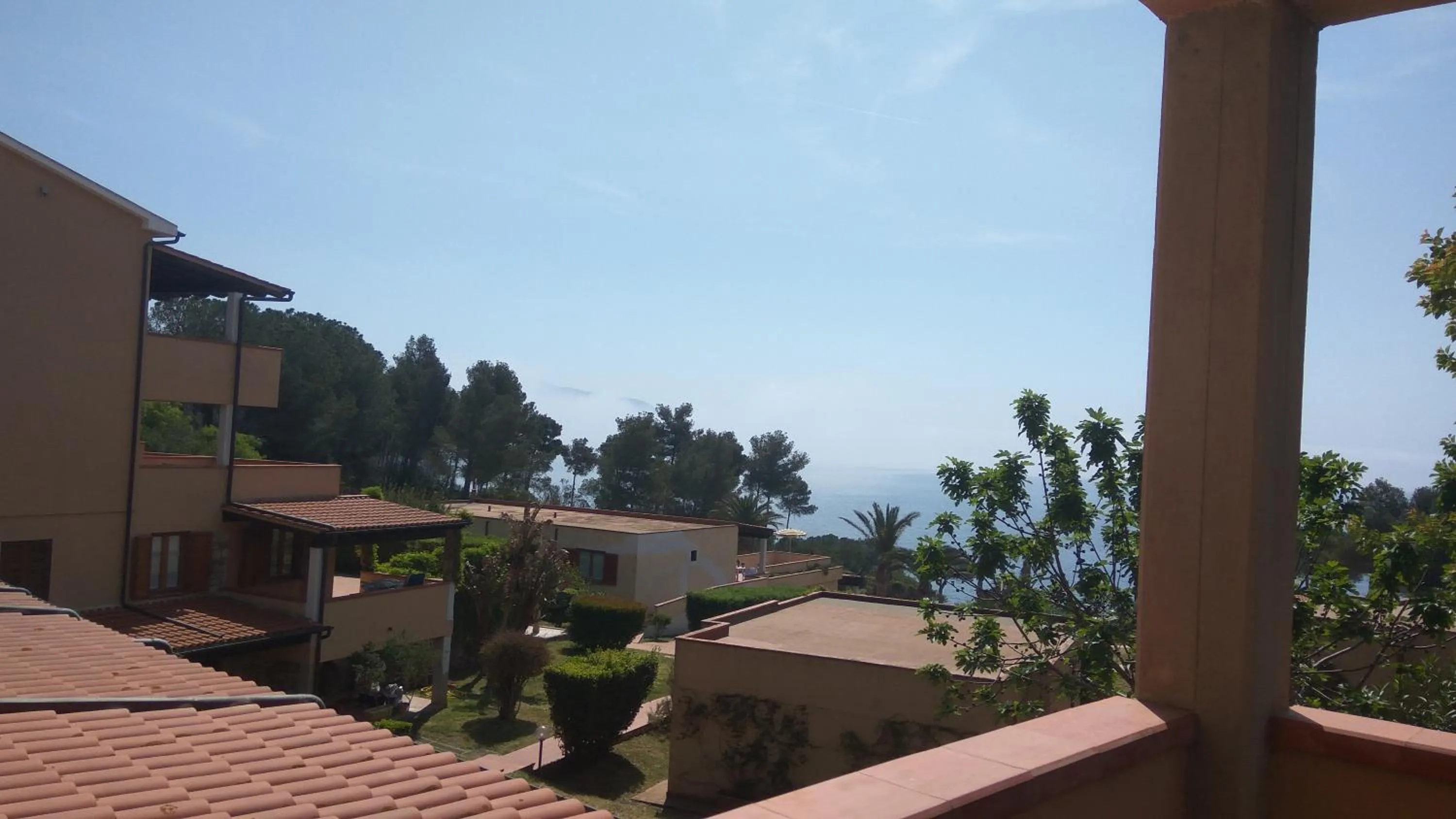 Property building in Casa Del Golfo