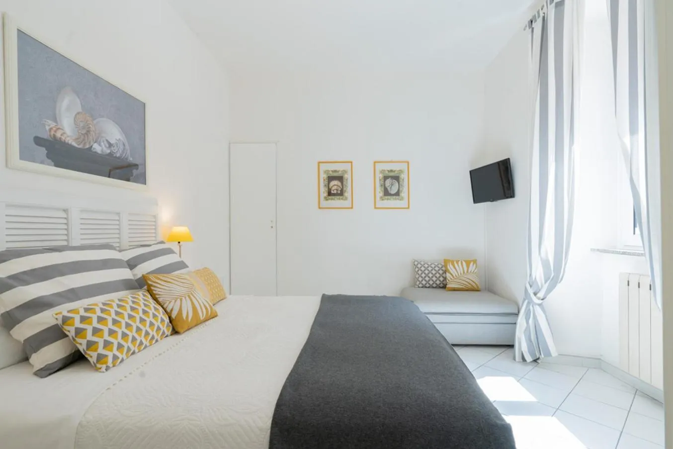 Photo of the whole room, Bed in B&B Piazza Fratti