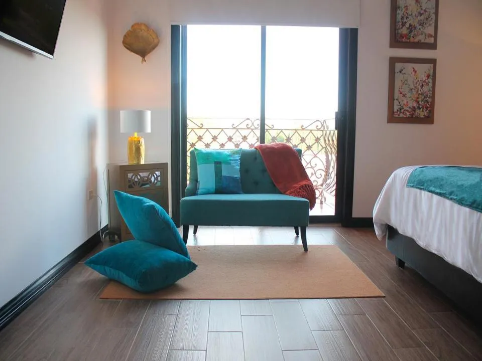 Seating area, Bed in Hotel Boutique Villa Toscana