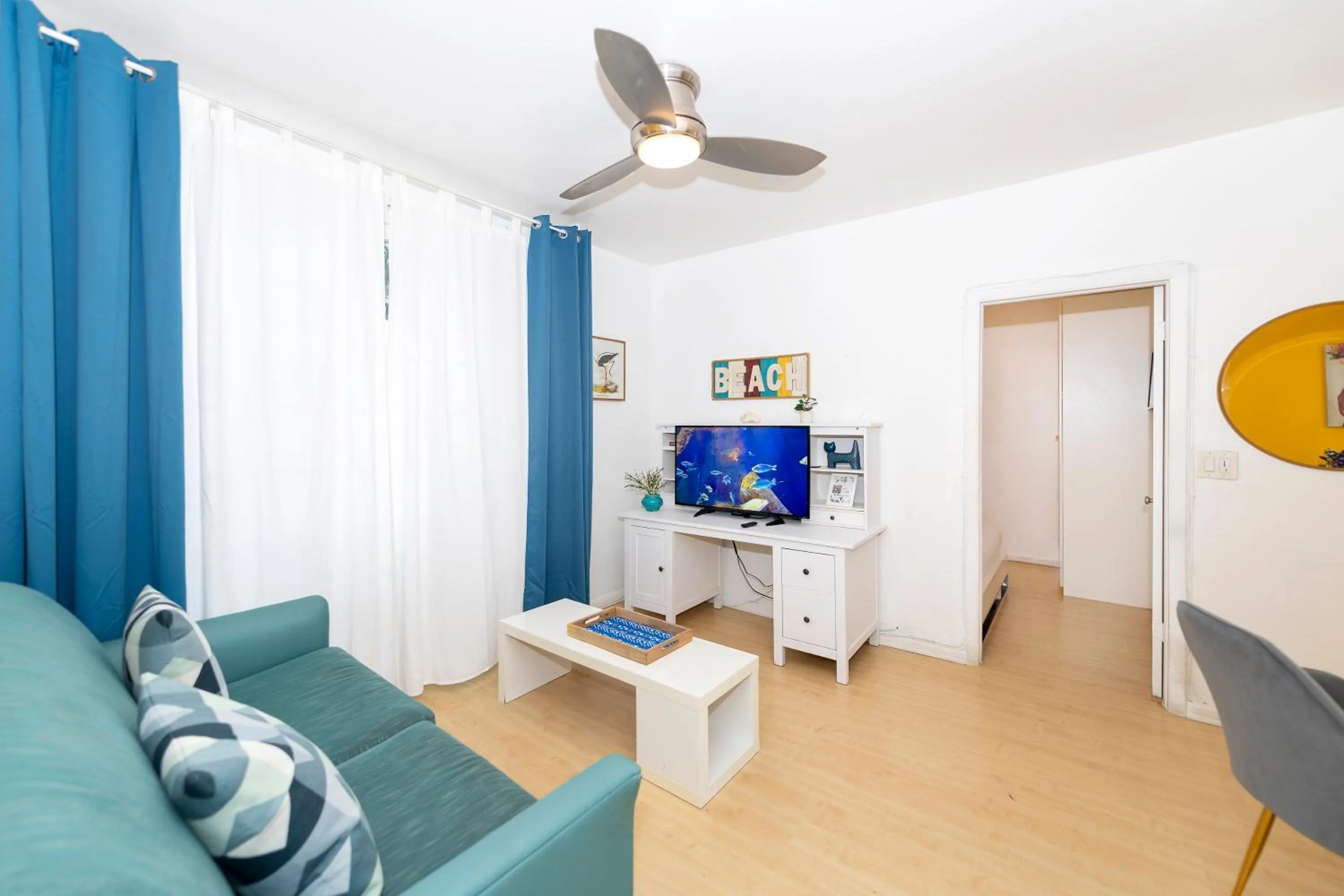 TV and multimedia in Sobe Apartments