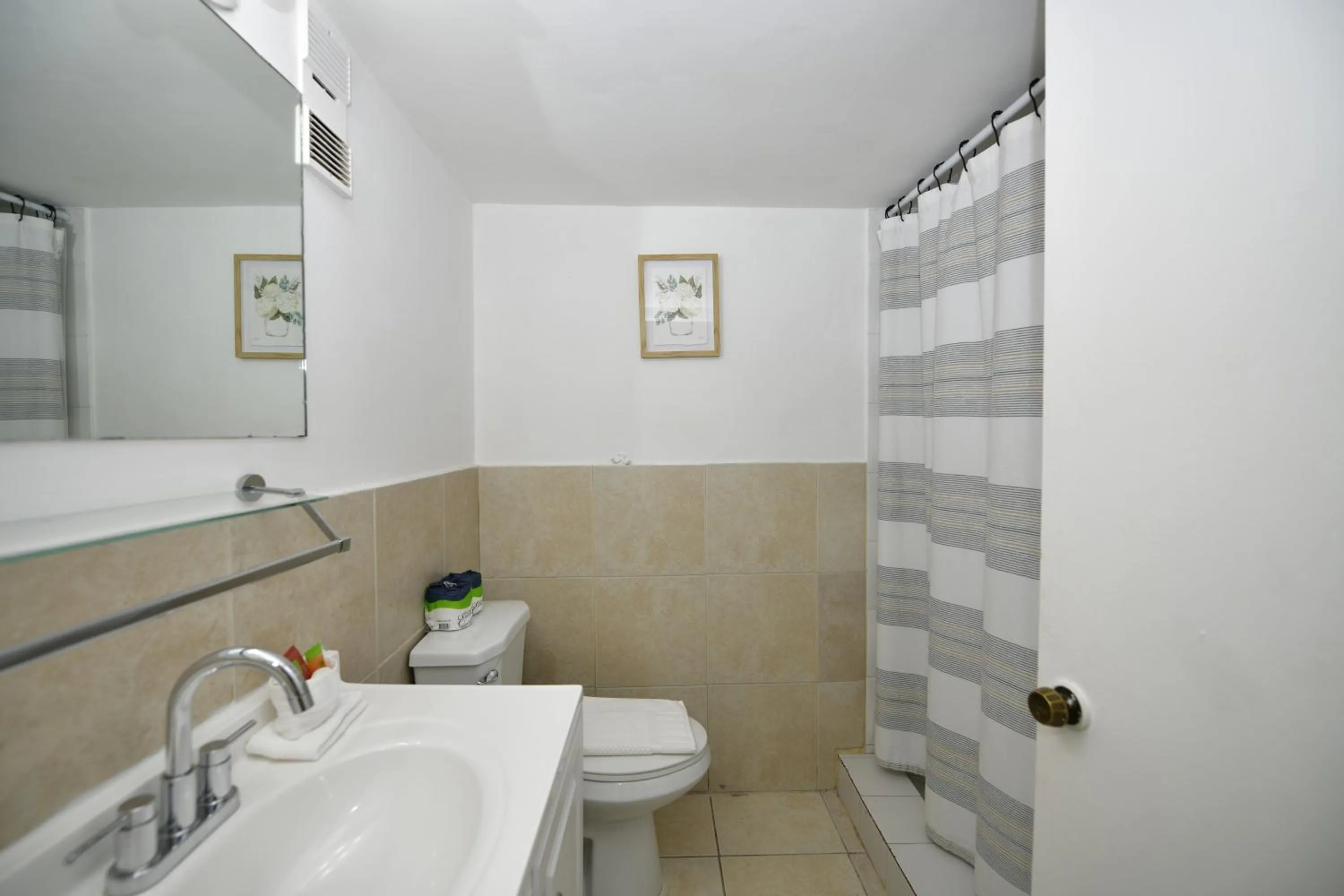 Bathroom in Sobe Apartments