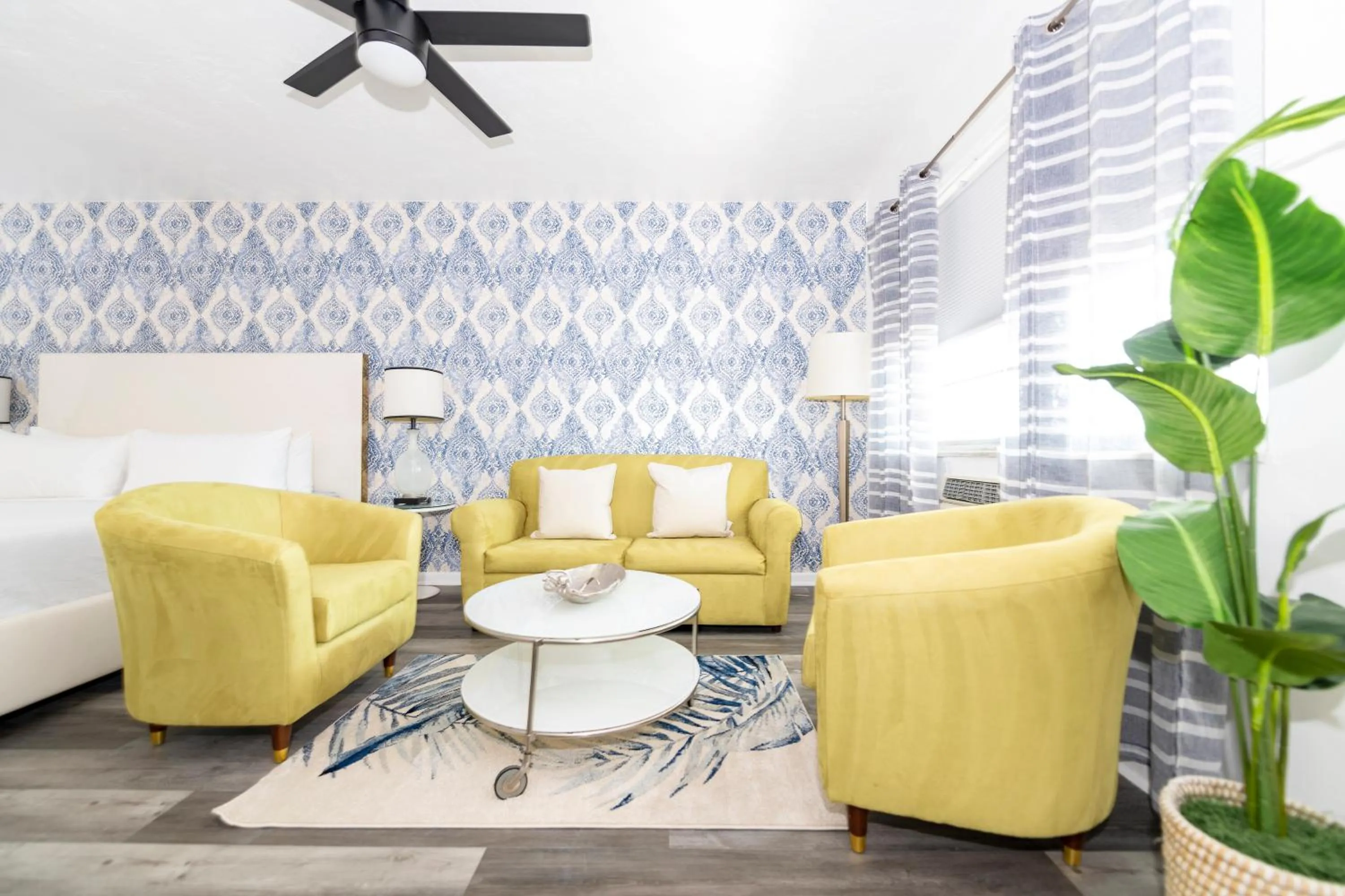 Living room, Bed in Sofi Beach Apartments