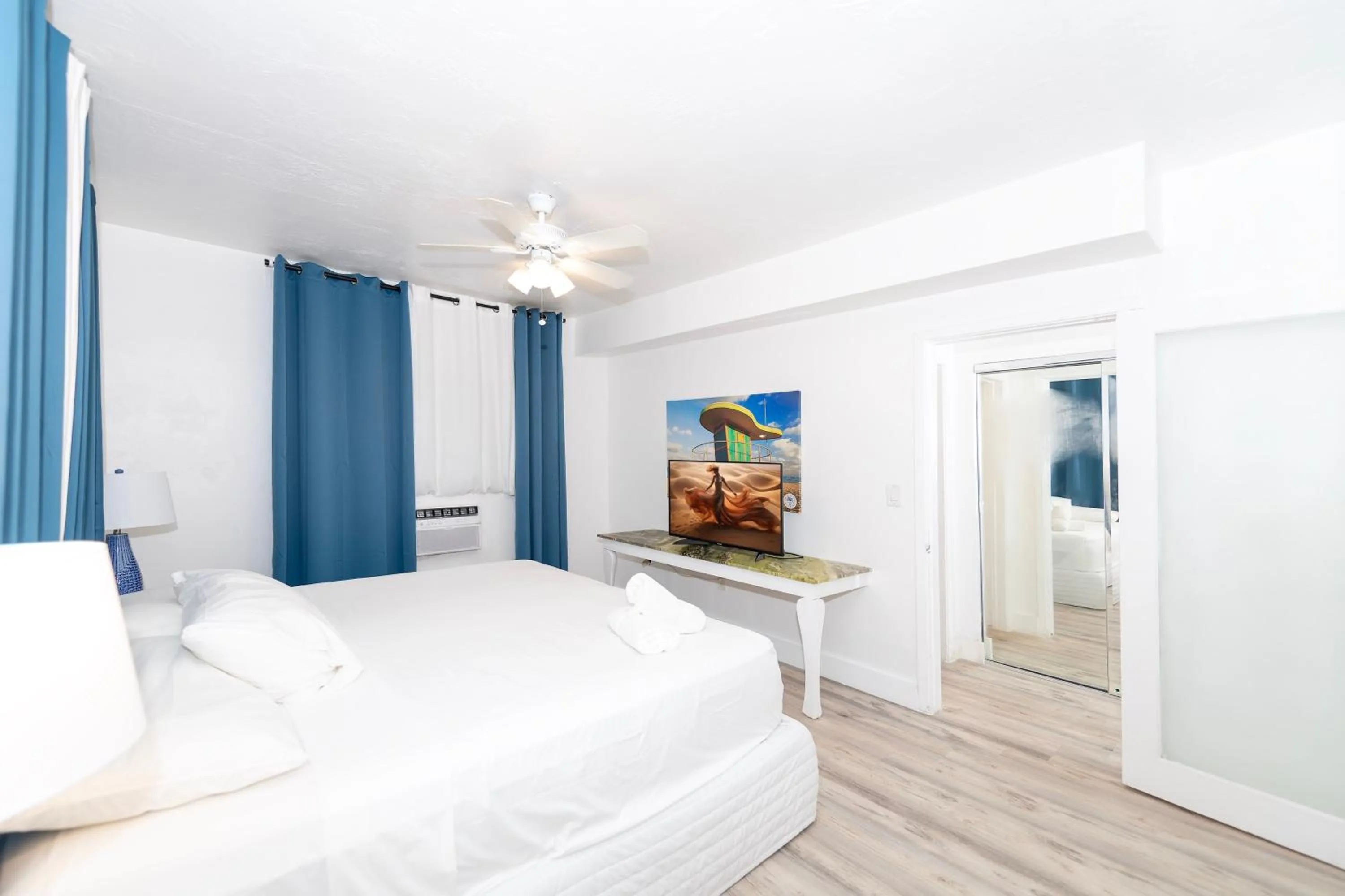 Living room, Bed in Sofi Beach Apartments