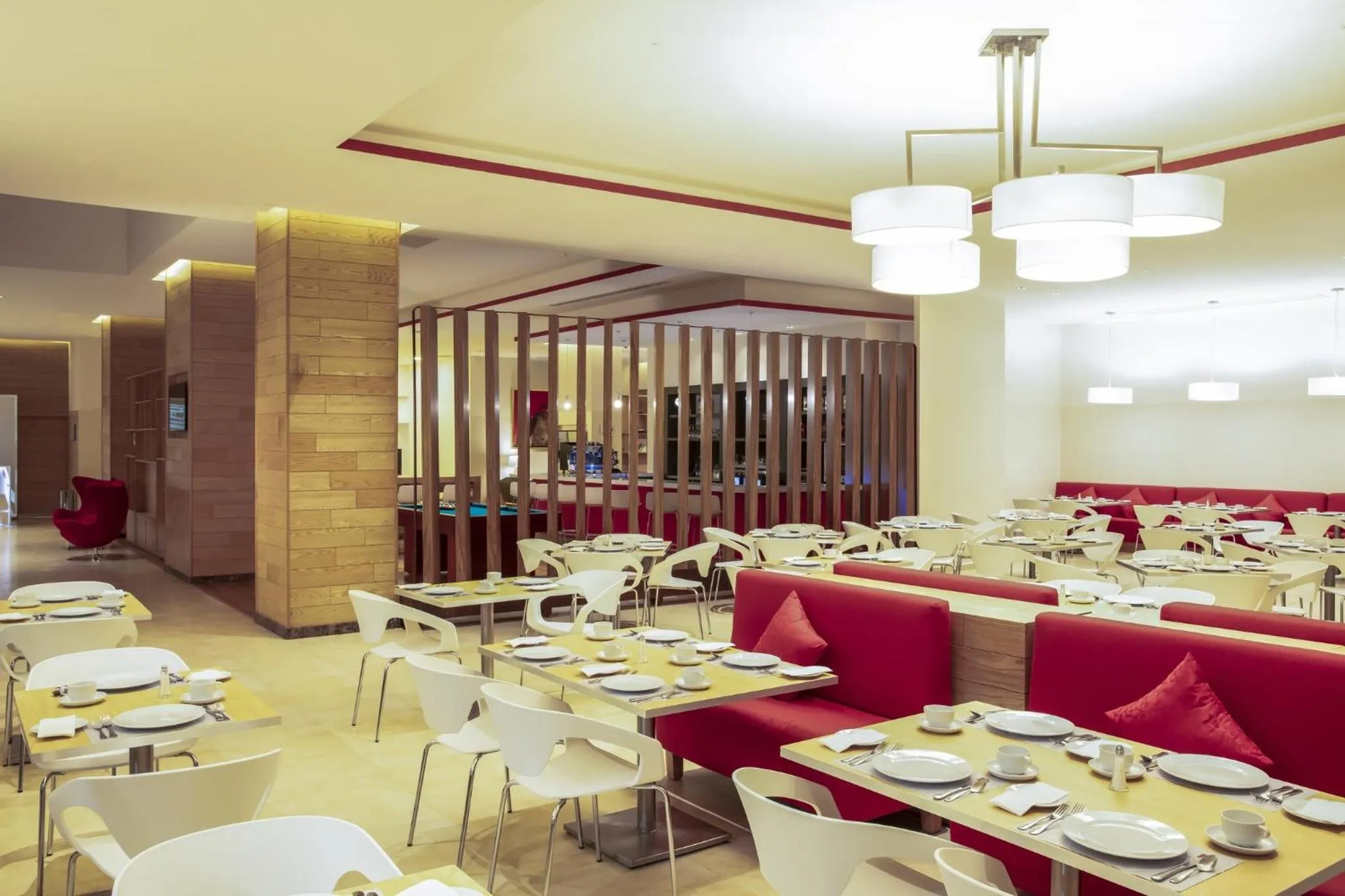 Food and drinks in Fiesta Inn Celaya Galerias