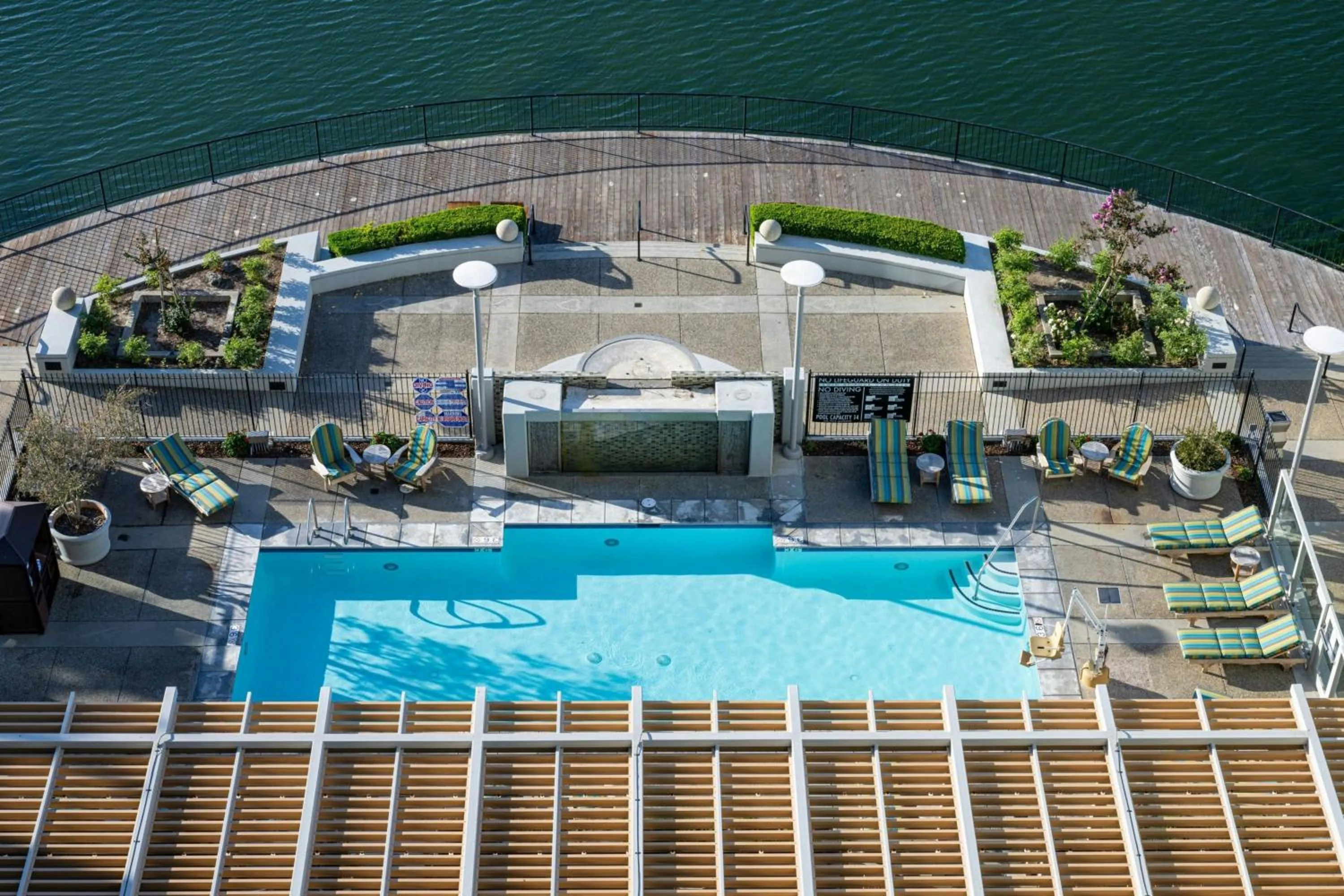 Swimming pool in Grand Bay Hotel San Francisco