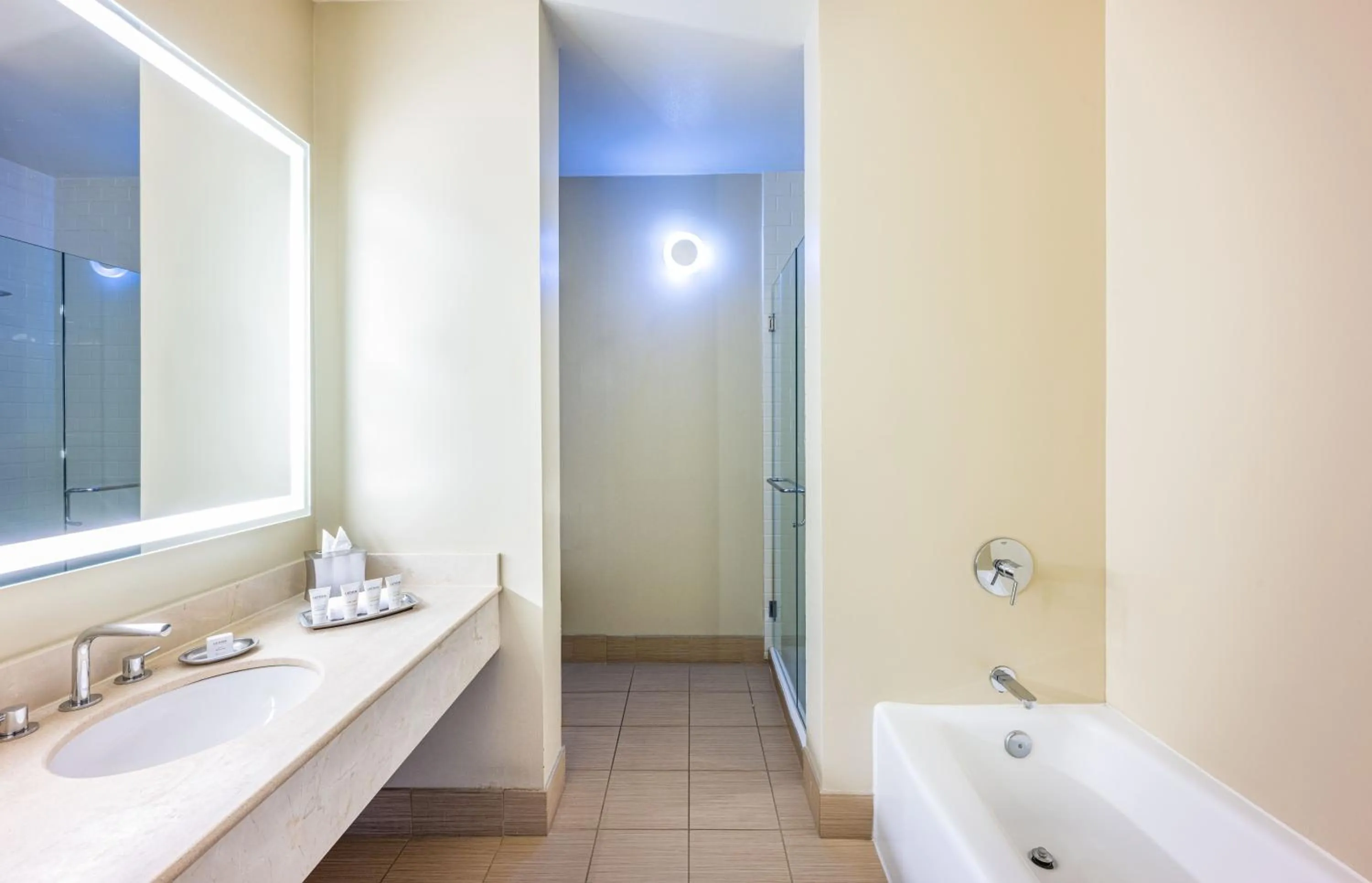 Bathroom in Grand Bay Hotel San Francisco