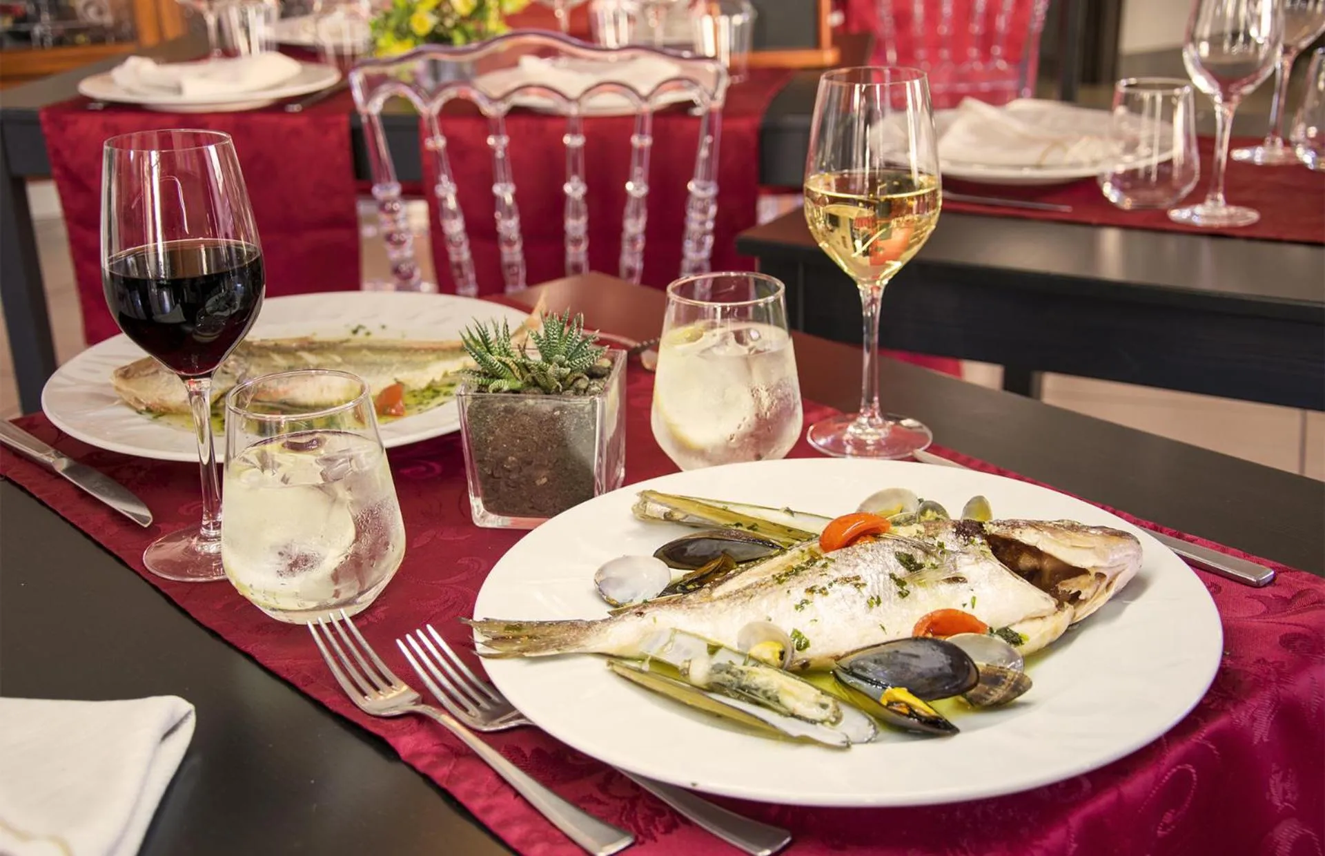 Restaurant/places to eat in Hotel Grazia Eboli