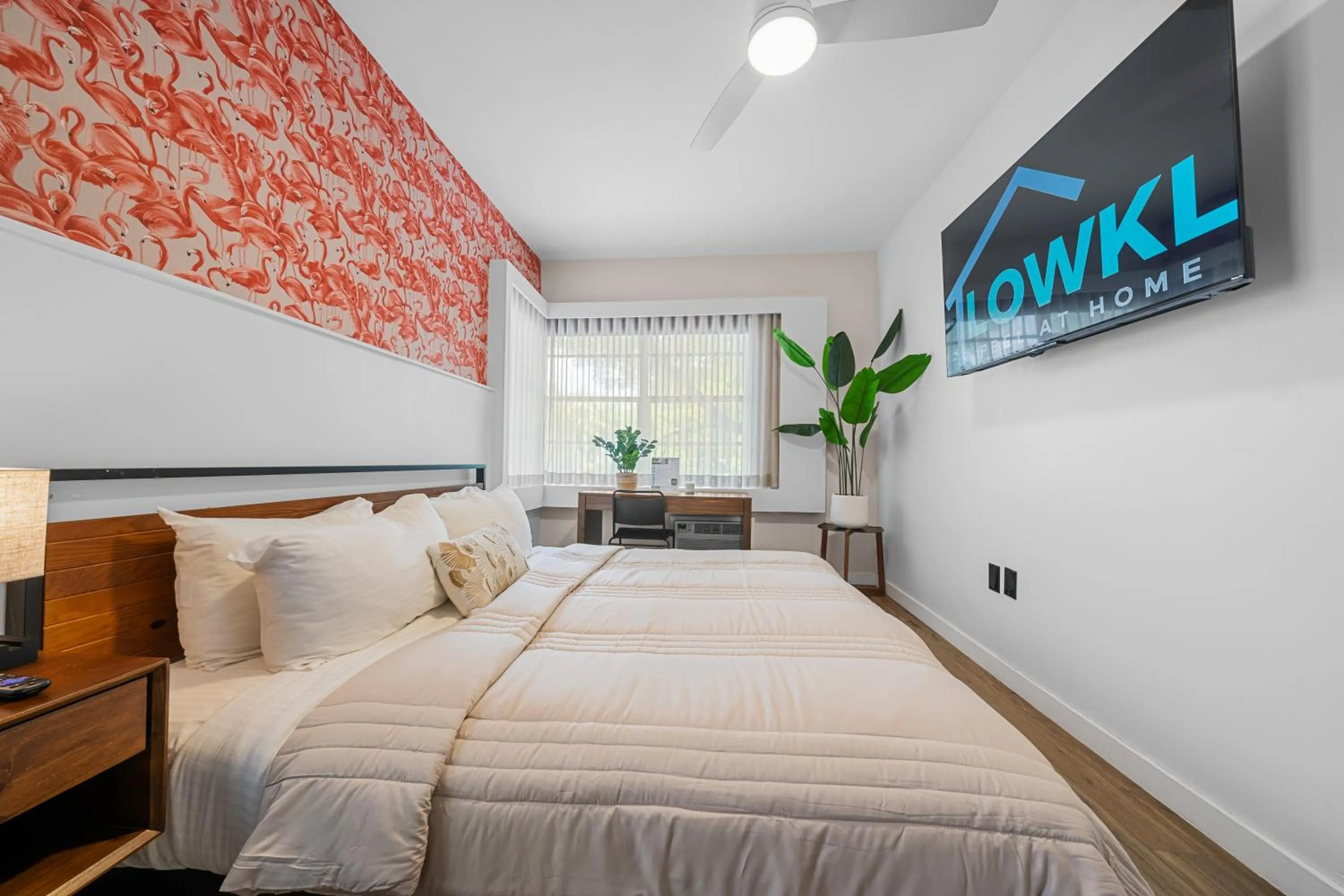 Bed in Greenview Hotel By Lowkl