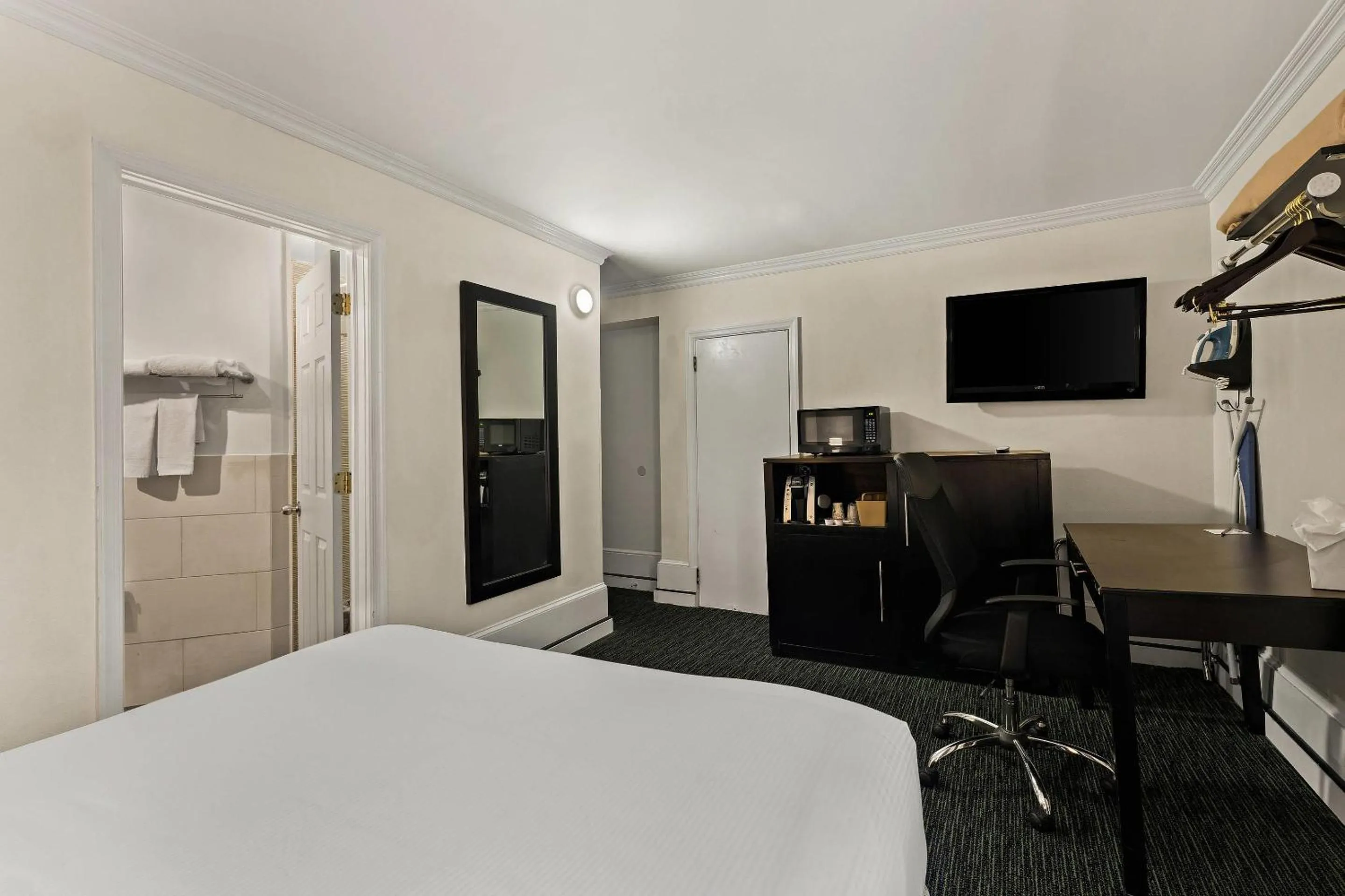 Bedroom, Bed in Quality Inn Philadelphia Center City