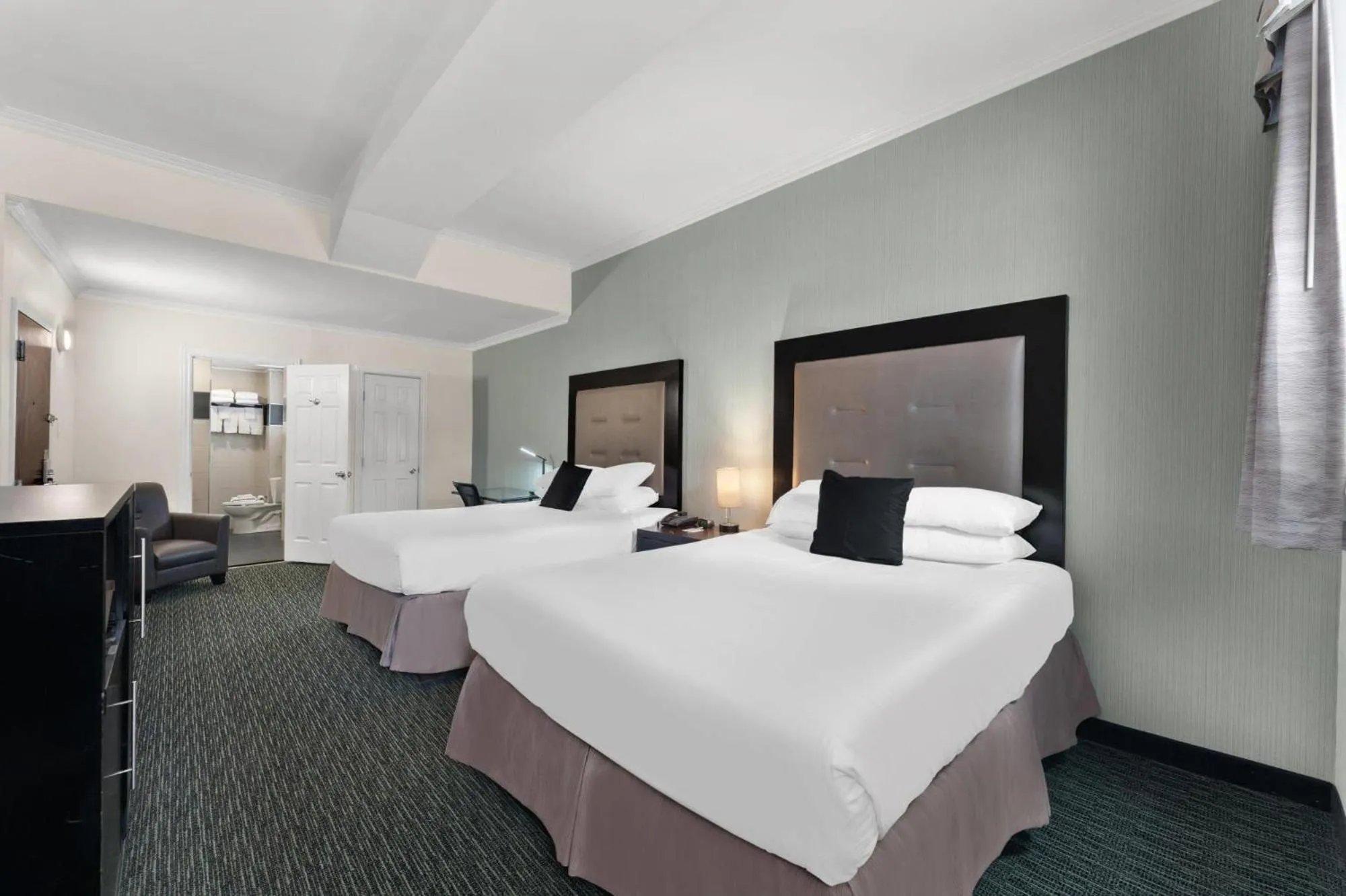 Bedroom, Bed in Quality Inn Philadelphia Center City