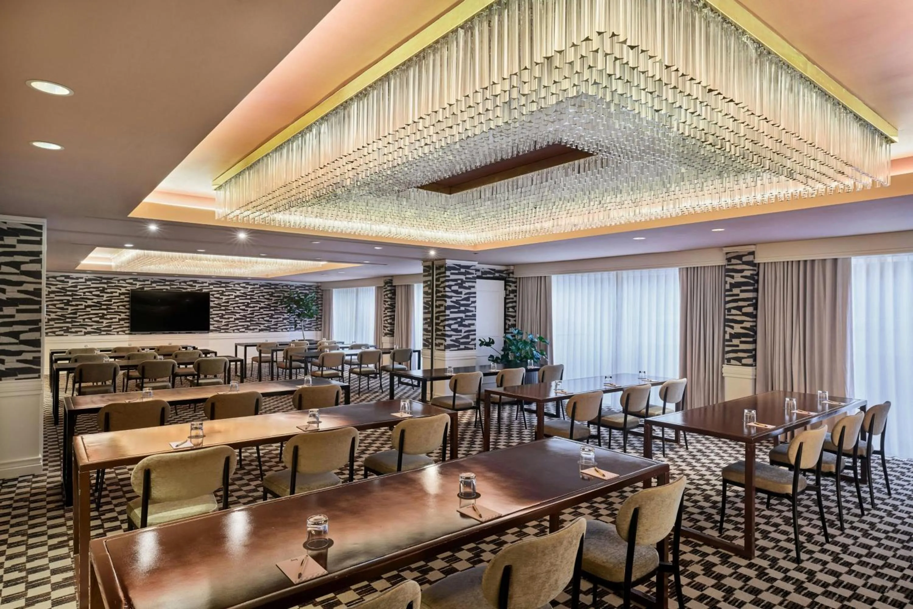 Meeting/conference room in The Jay, Autograph Collection