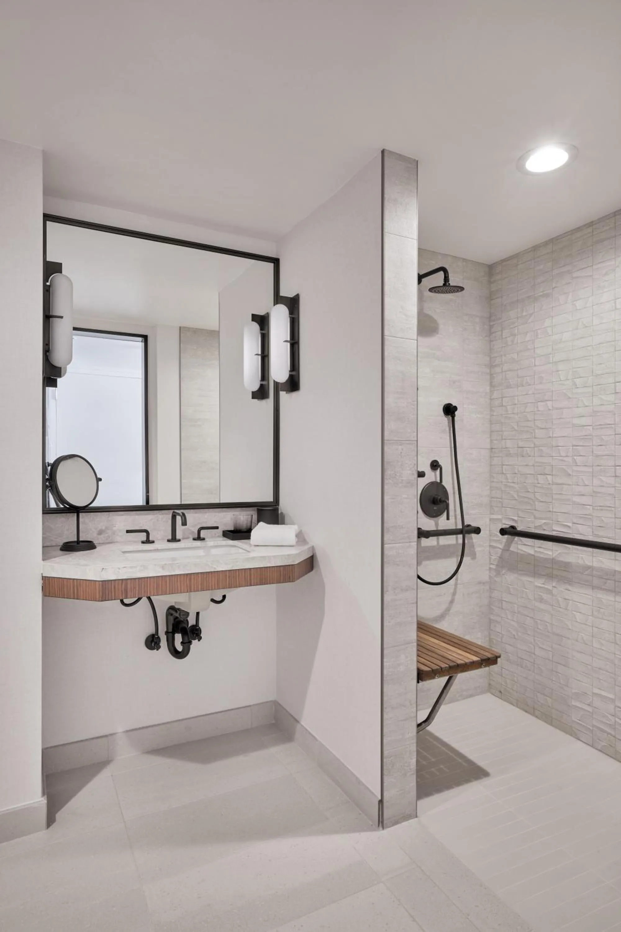 Bathroom in The Jay, Autograph Collection