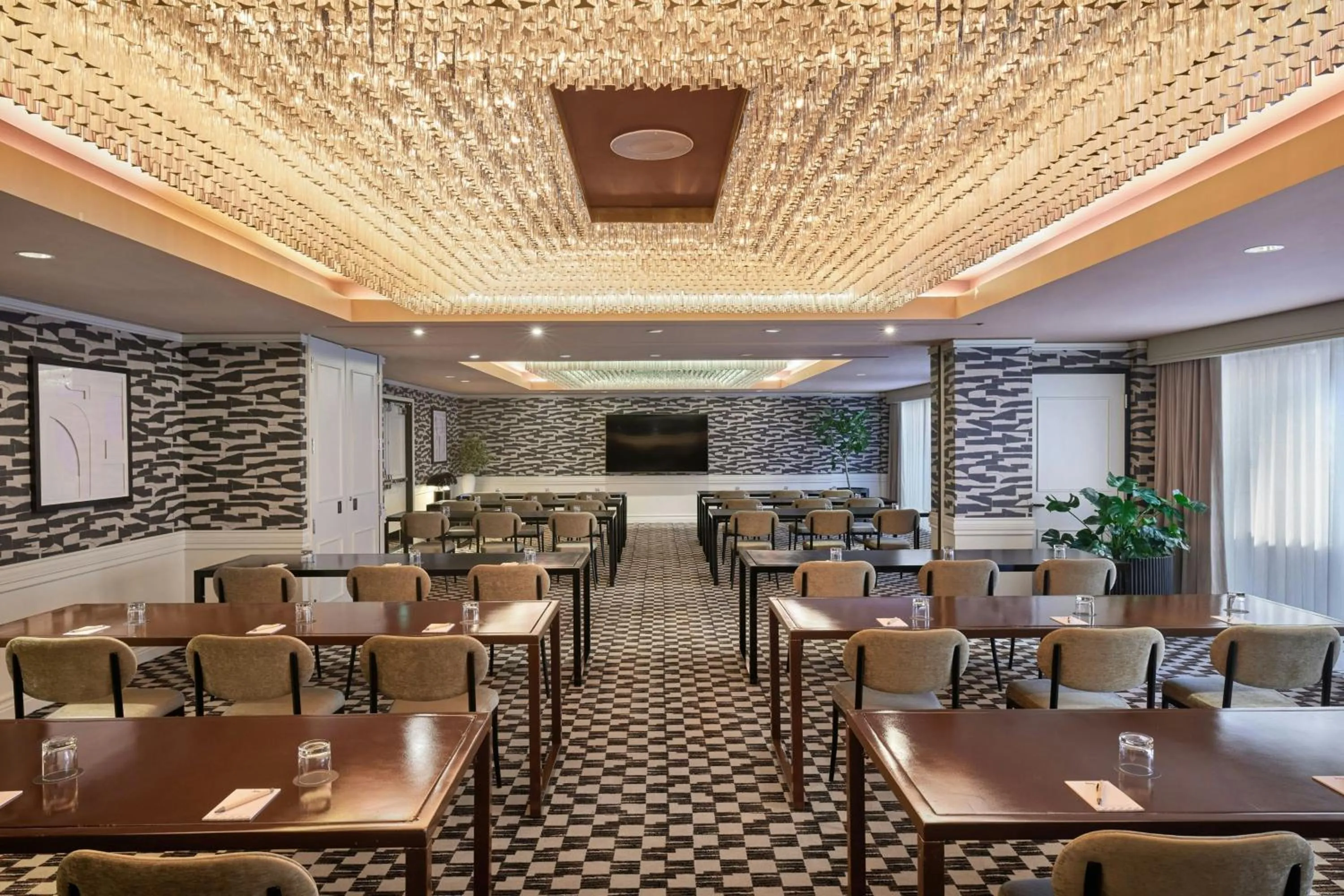 Meeting/conference room in The Jay, Autograph Collection