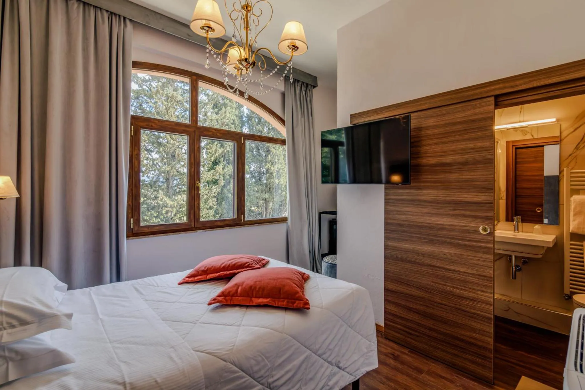 Bed in Villa Lecchi Hotel Wellness