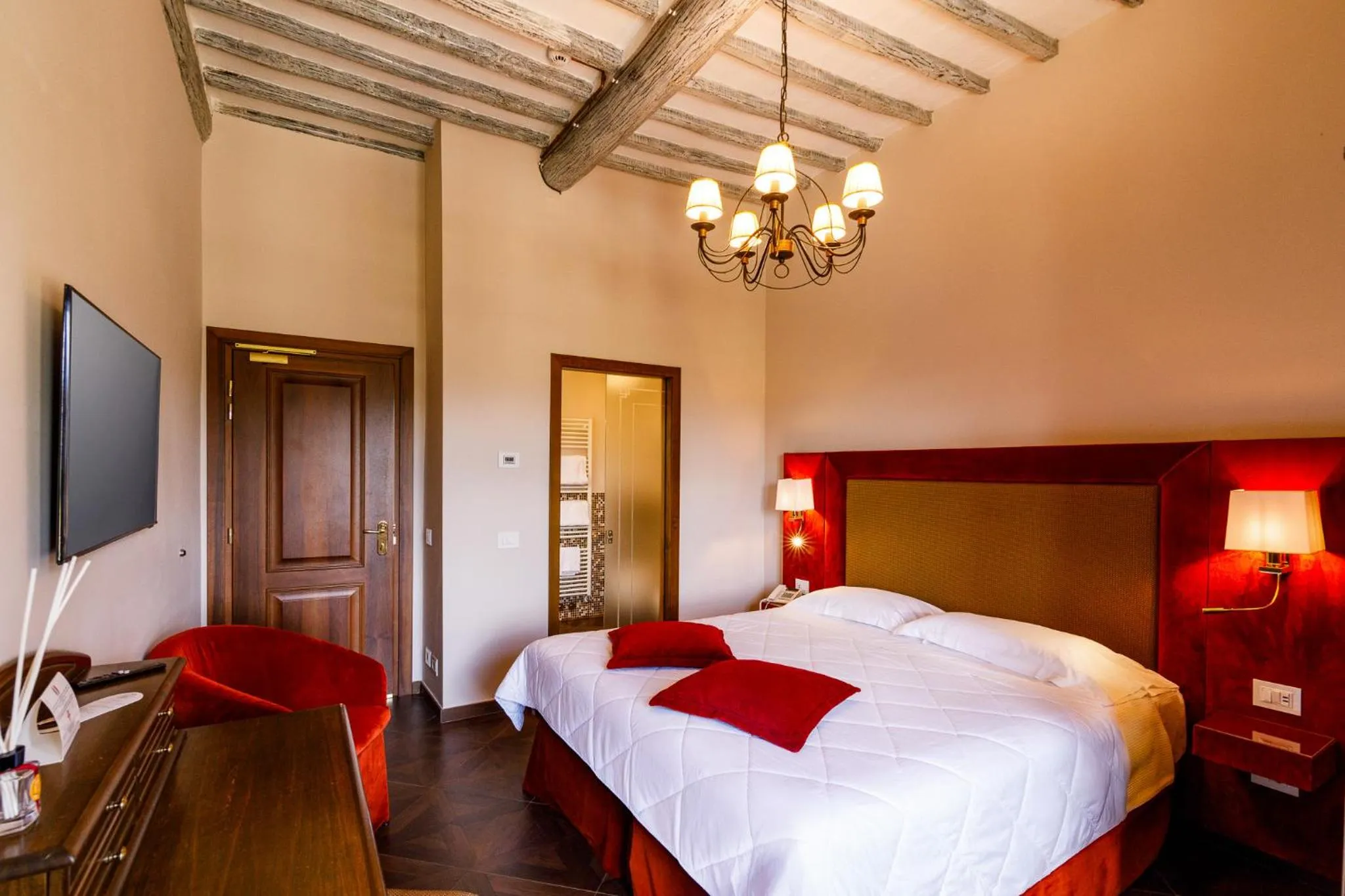 Bed in Villa Lecchi Hotel Wellness