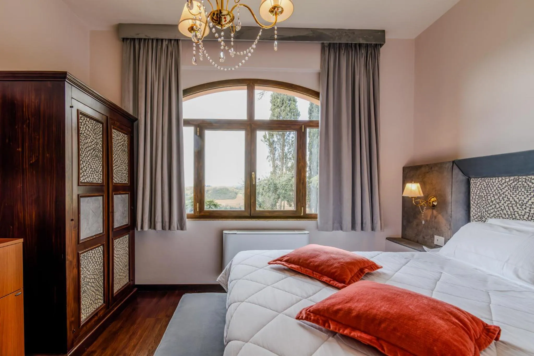 Bed in Villa Lecchi Hotel Wellness