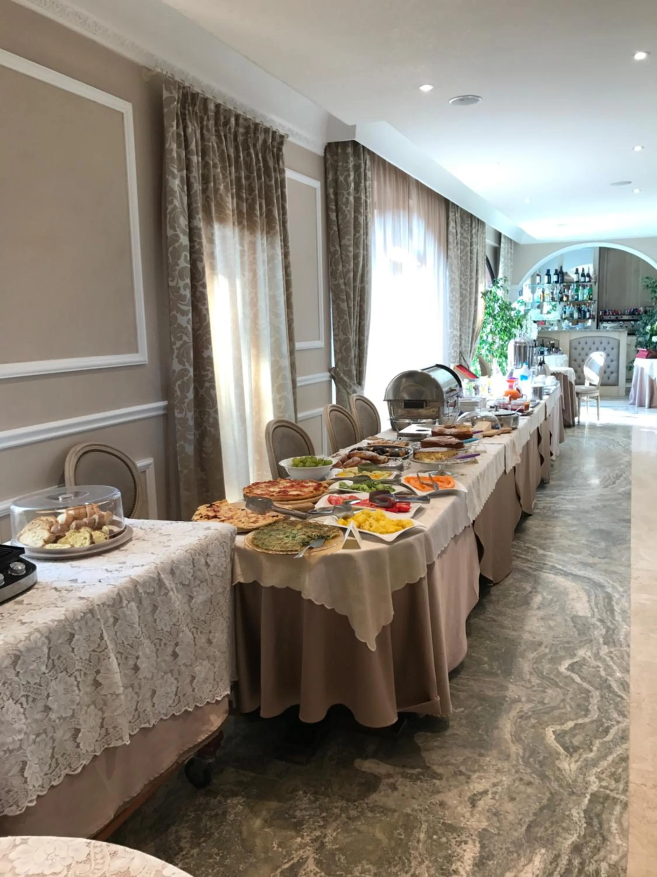 Breakfast in Villa Lecchi Hotel Wellness