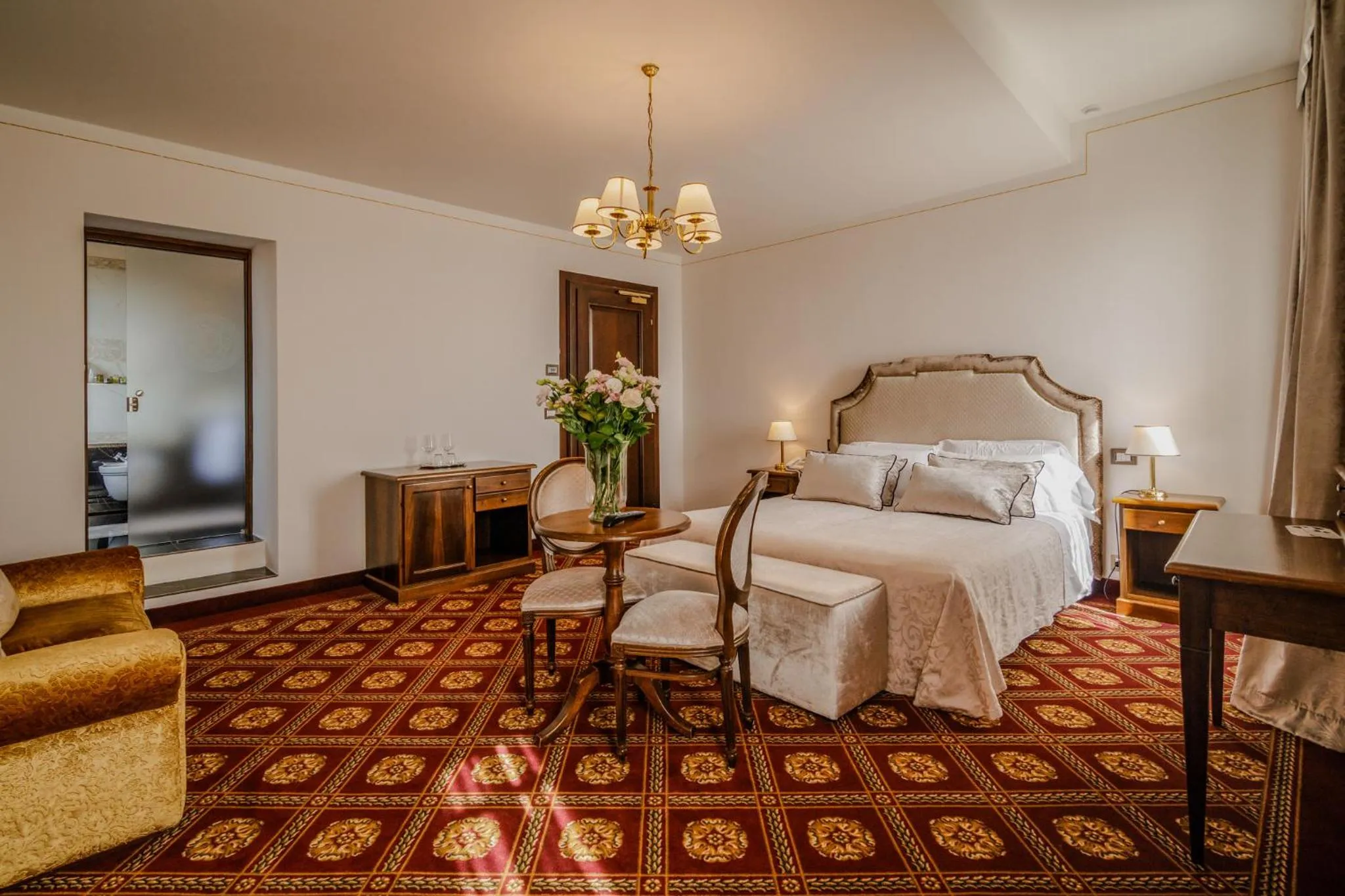 Bed in Villa Lecchi Hotel Wellness