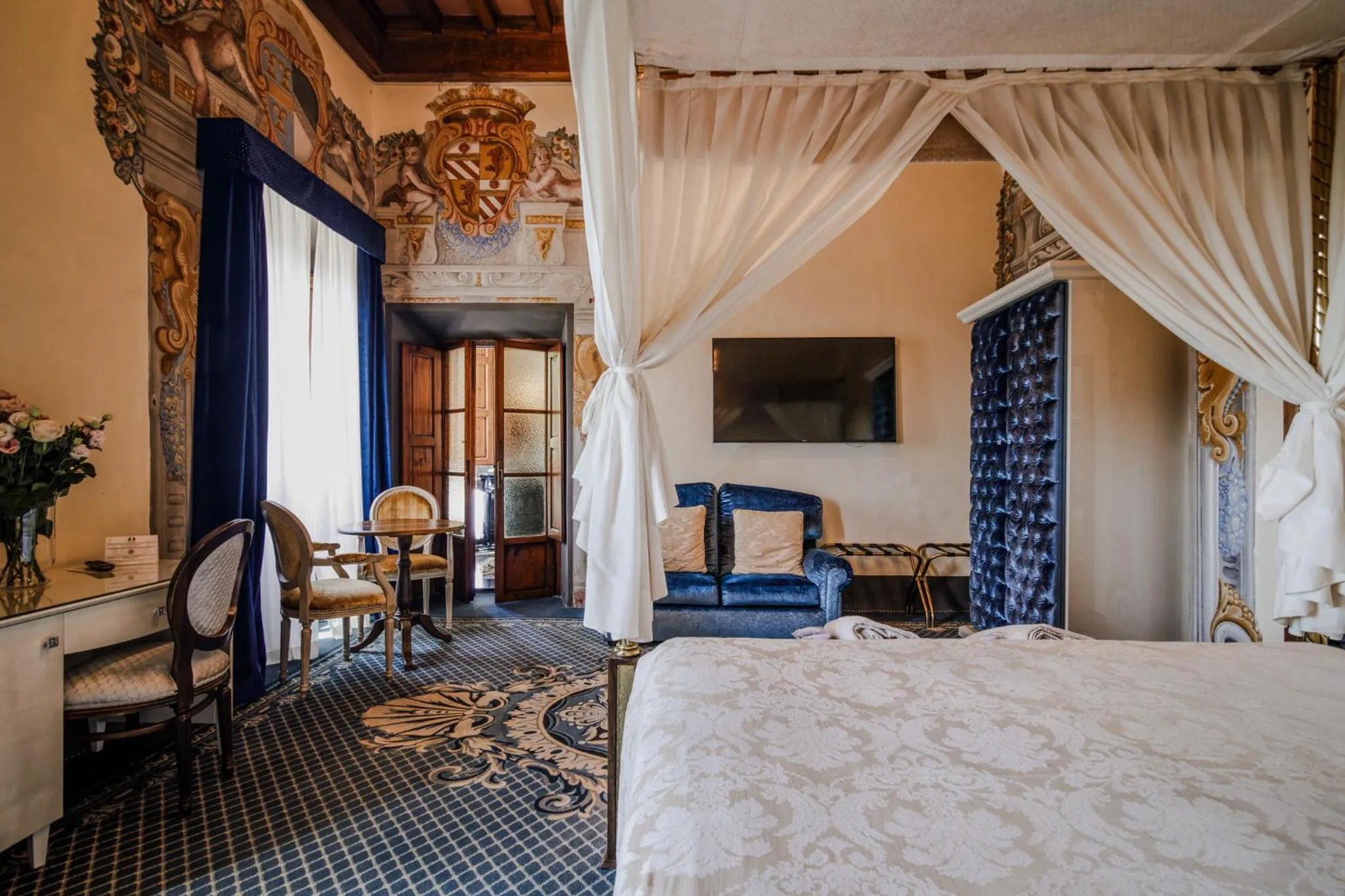 Bed in Villa Lecchi Hotel Wellness