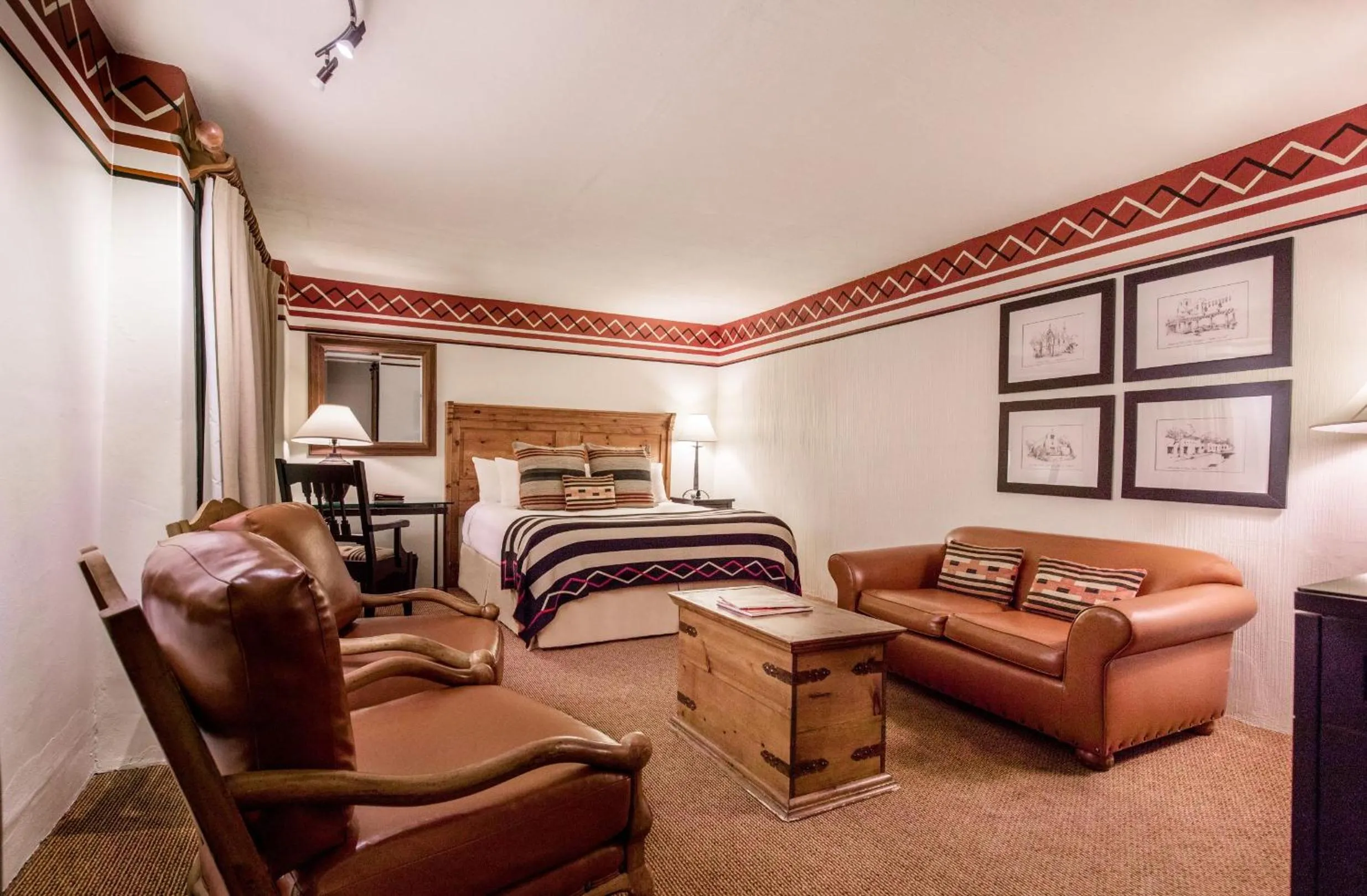 Photo of the whole room, Bed in Inn & Spa at Loretto