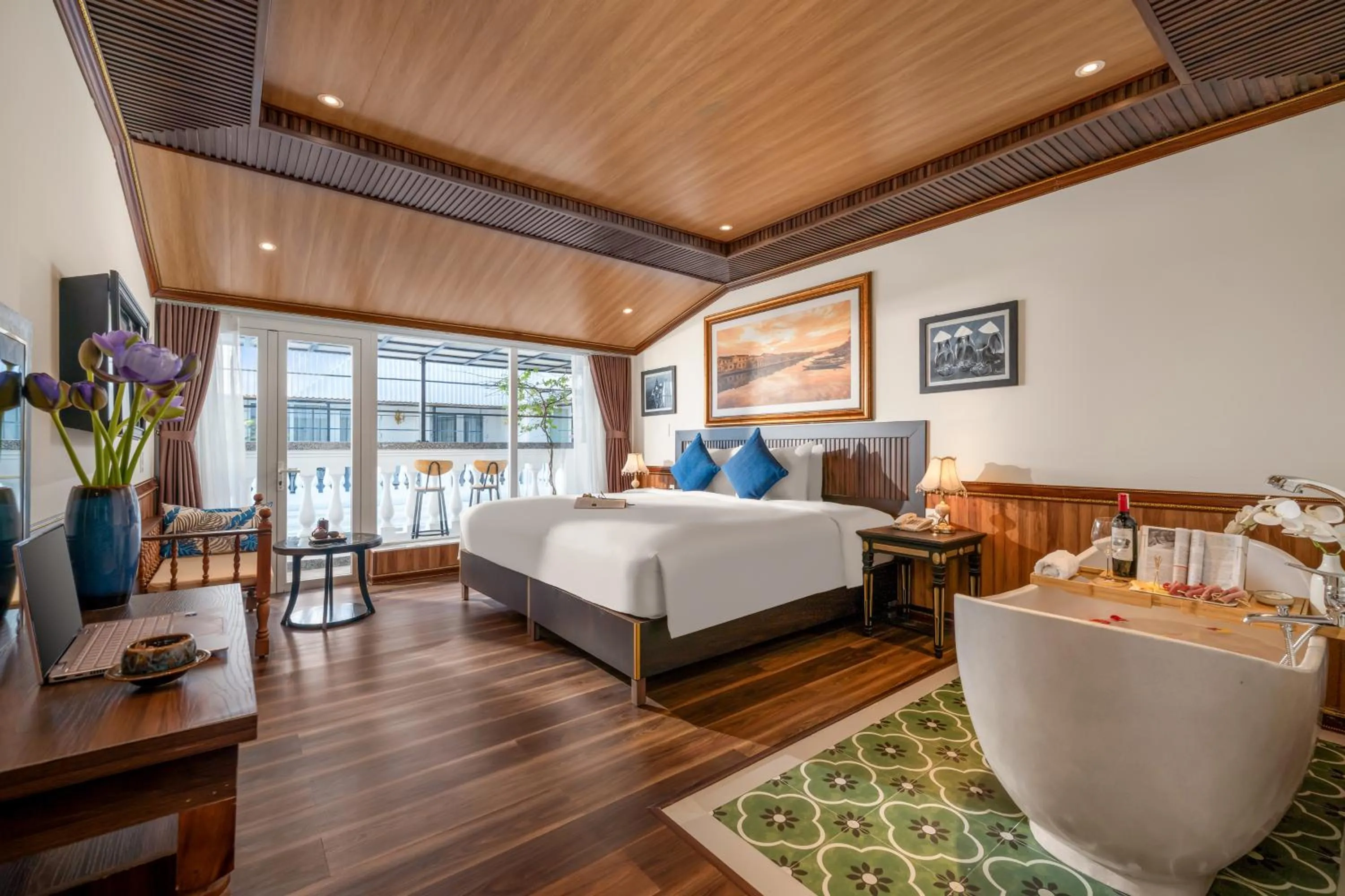 Bed in Hoi An Blue Sky Boutique Hotel & Spa