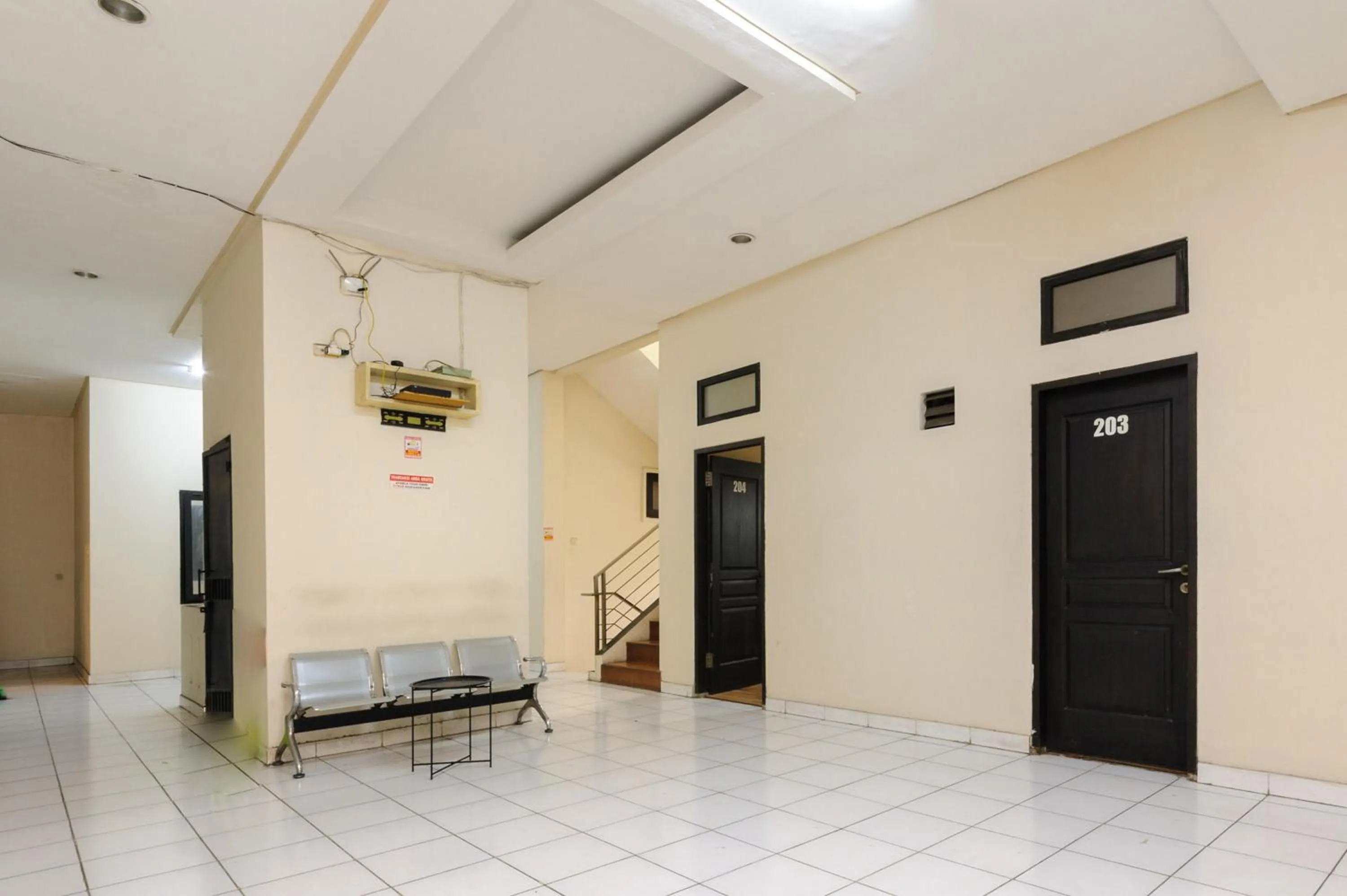 Property building, Bed in Urbanview Hotel Residence 446 Tanjung Duren