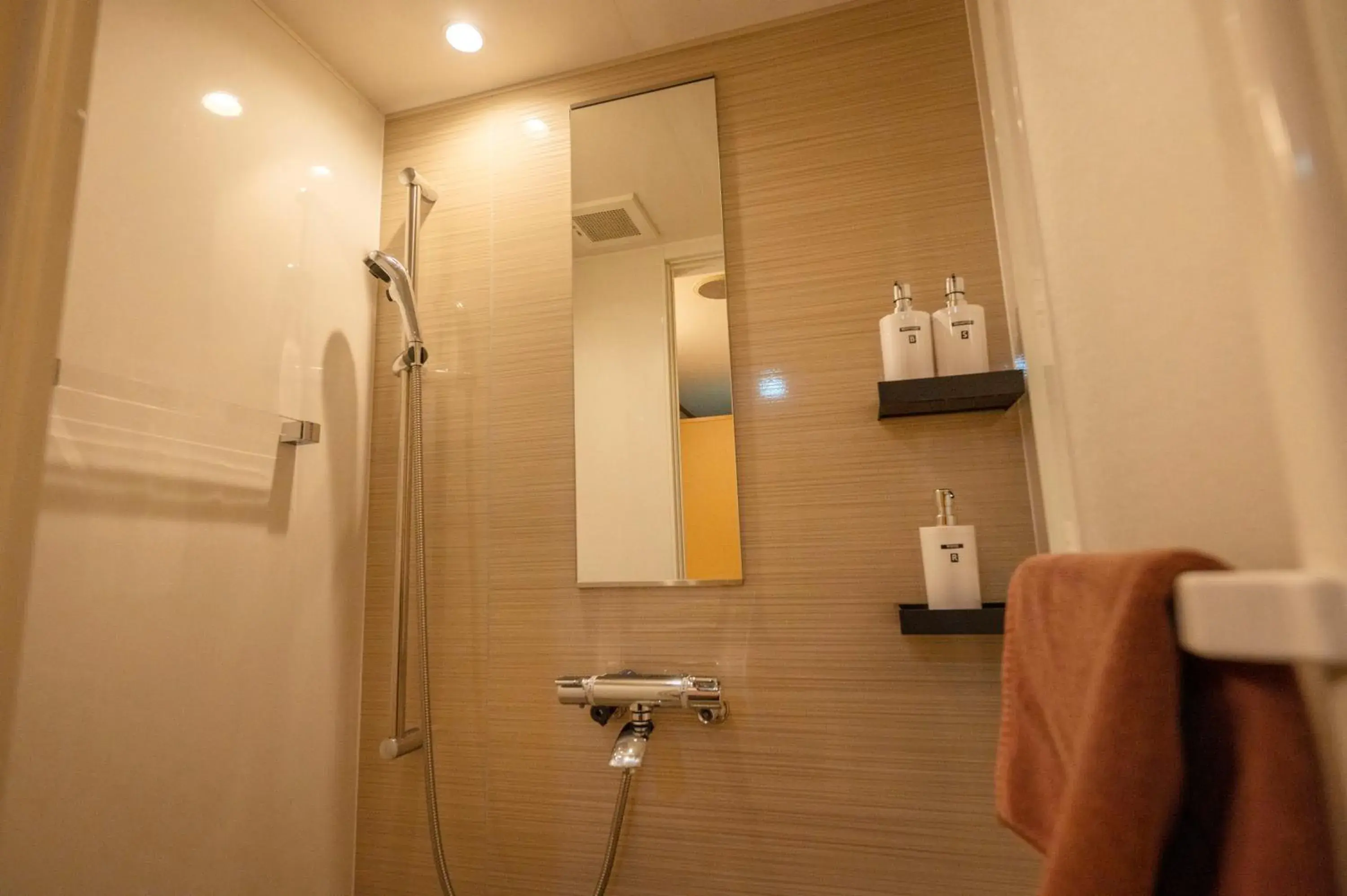 River Front Triple(With Shower Booth) in KAMENOI HOTEL Ome River Front Triple(With Shower Booth) in KAMENOI HOTEL Ome