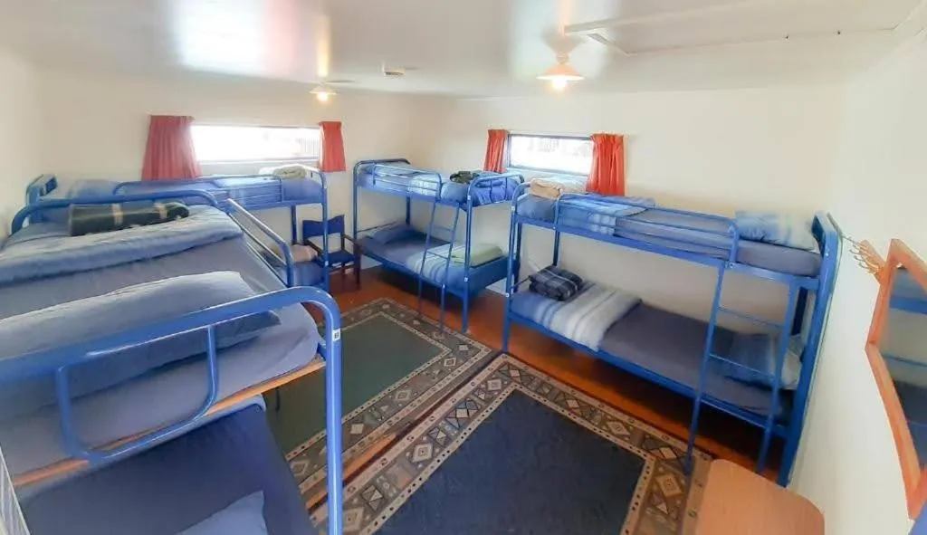 bunk bed, Bed in Tongariro River Retreat