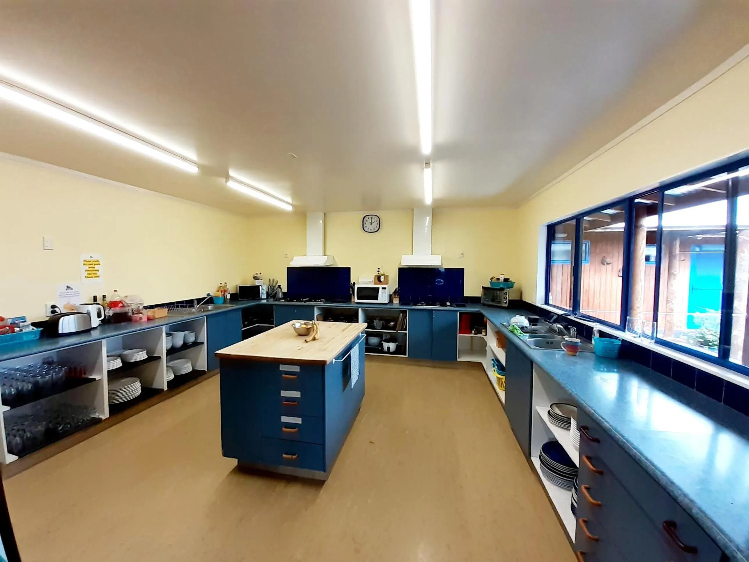 Restaurant/places to eat in Tongariro River Retreat