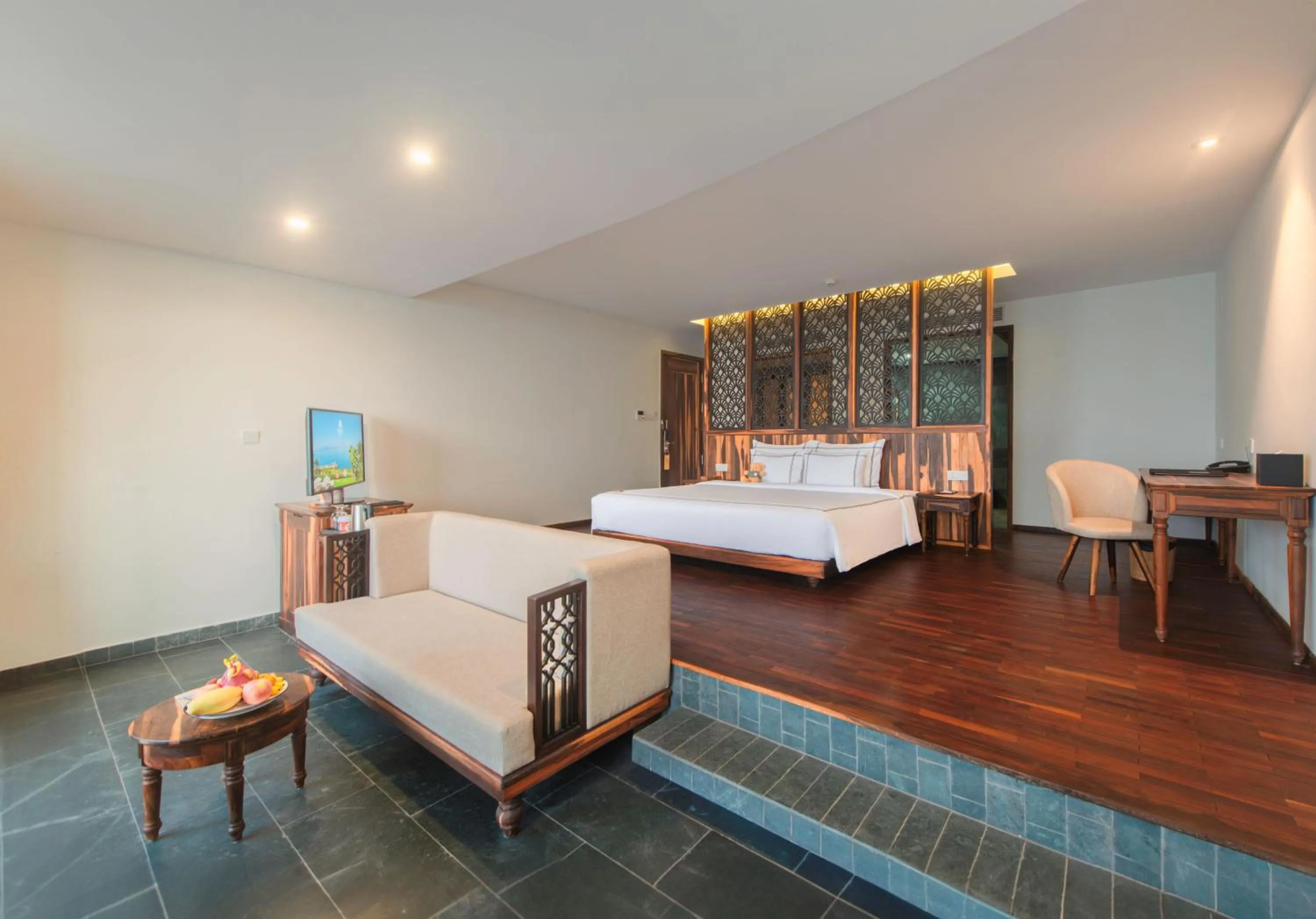 Bed in Alibu Resort Nha Trang