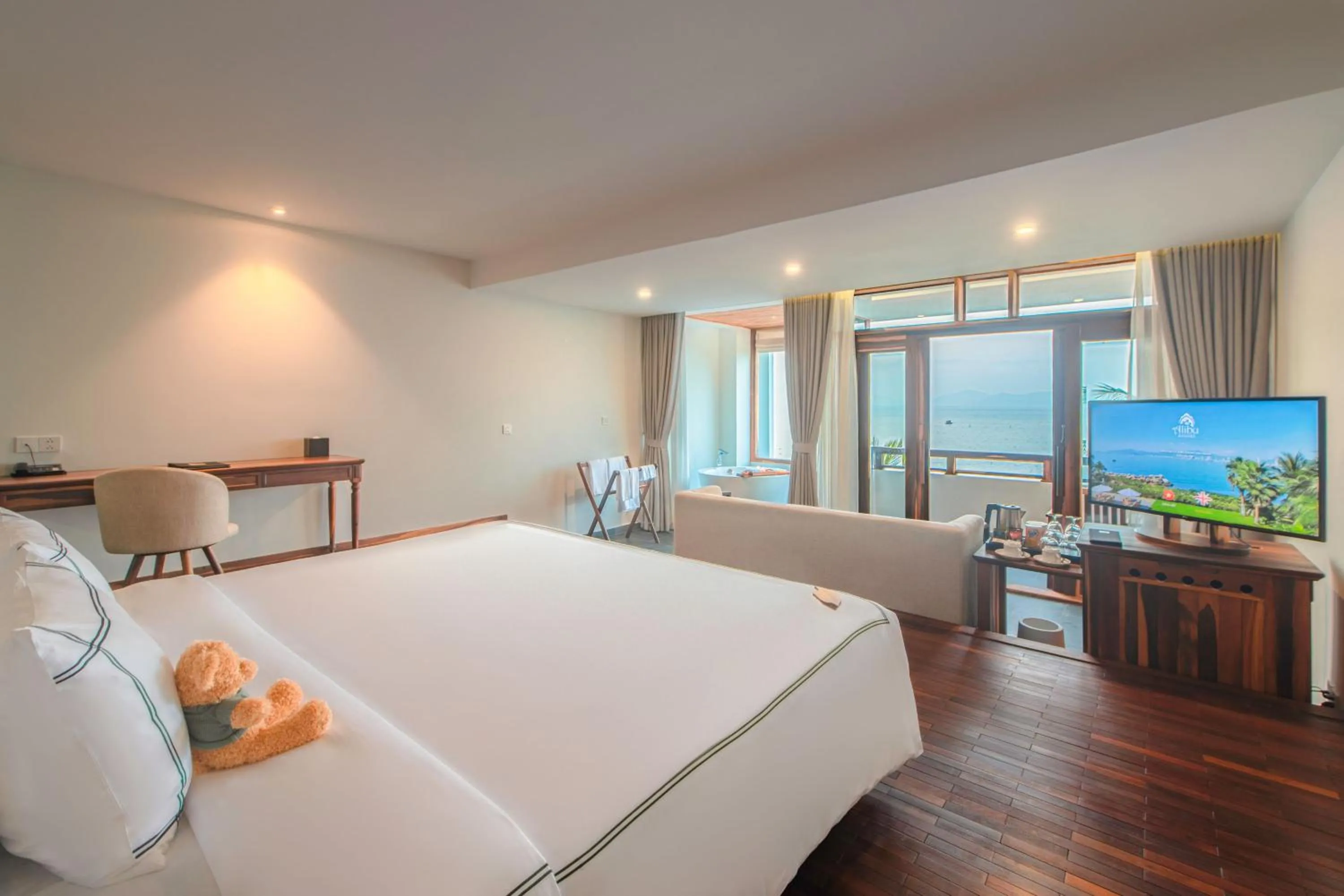 Bed in Alibu Resort Nha Trang