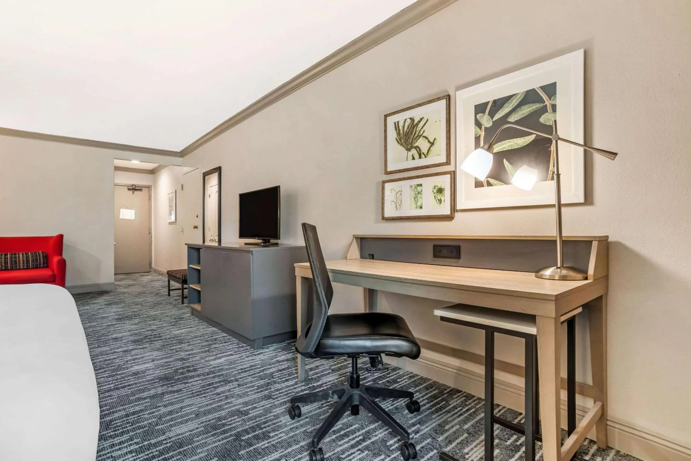 Bedroom in Country Inn & Suites by Radisson, Metairie New Orleans , LA