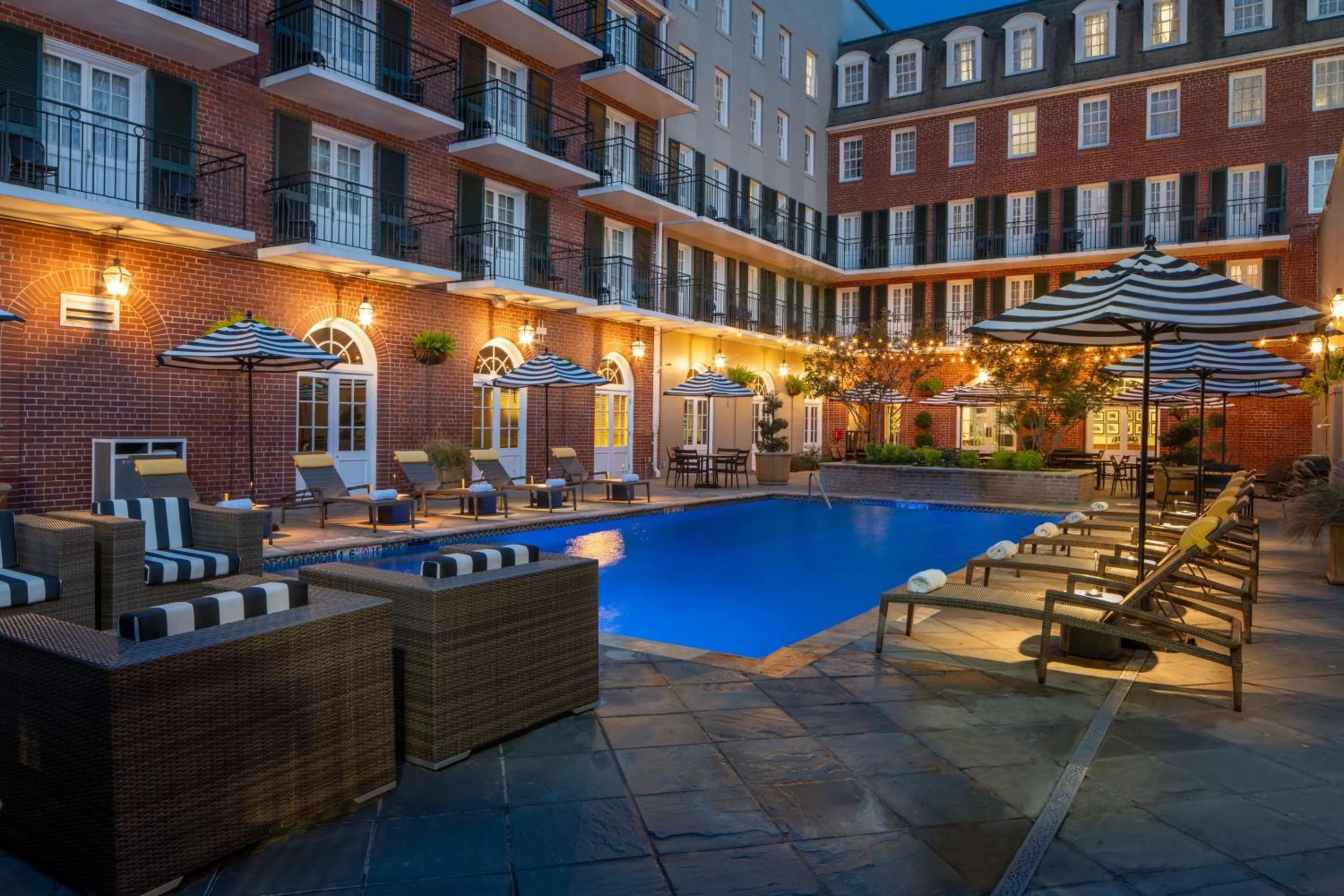 Swimming pool in Four Points by Sheraton French Quarter