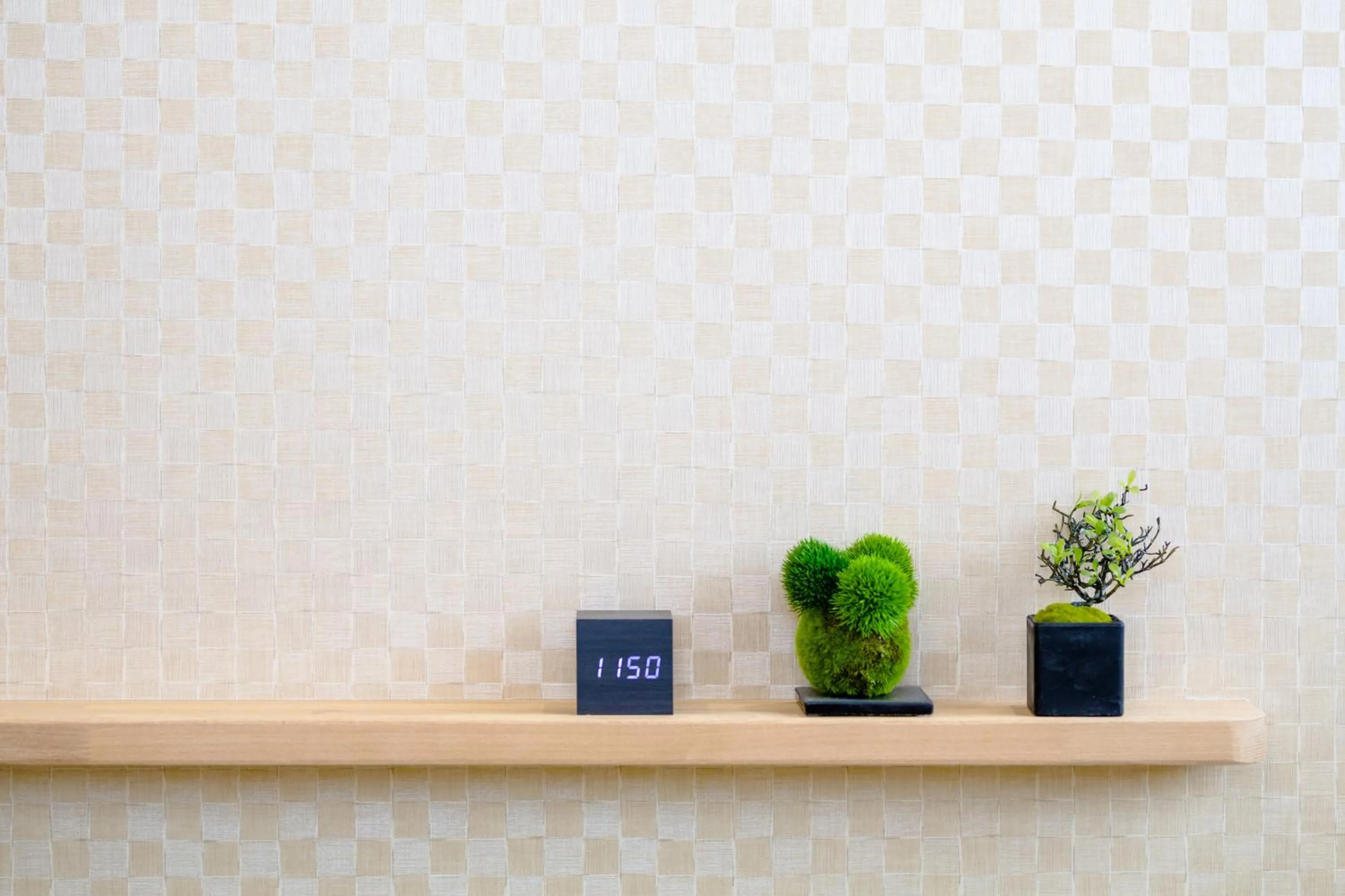 Decorative detail in FUJI-AKATSUKI Kuu