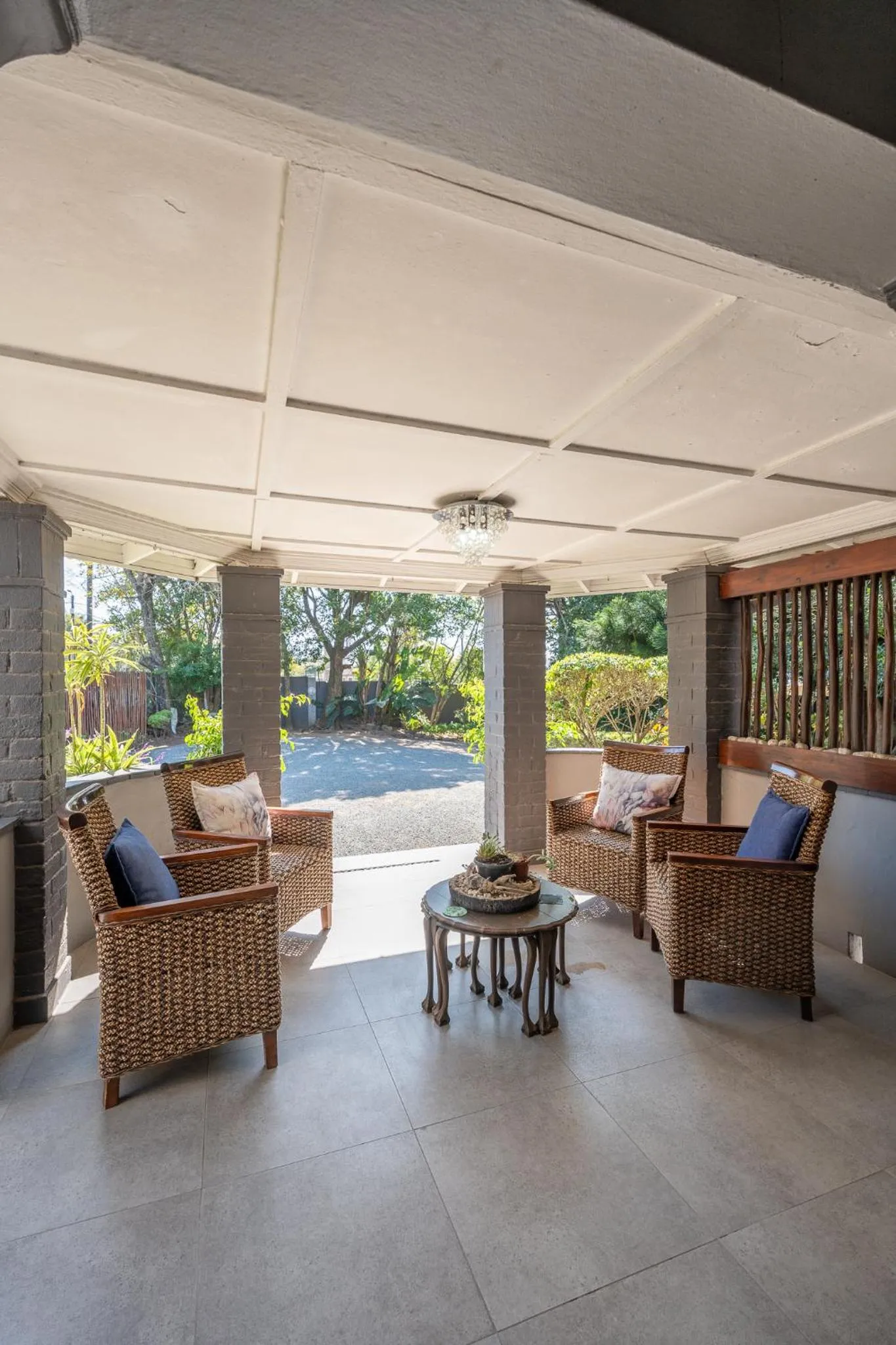 Patio in Palm Tree Manor