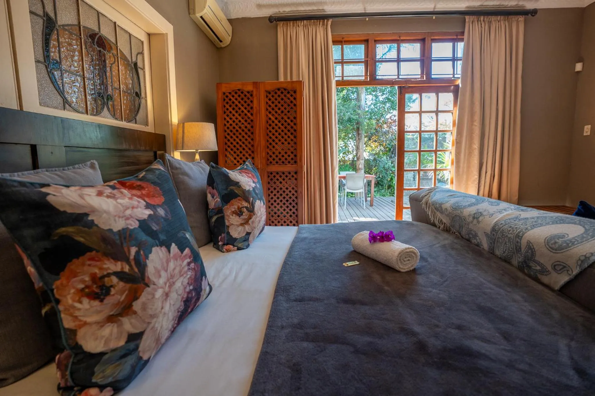 Bed in Palm Tree Manor