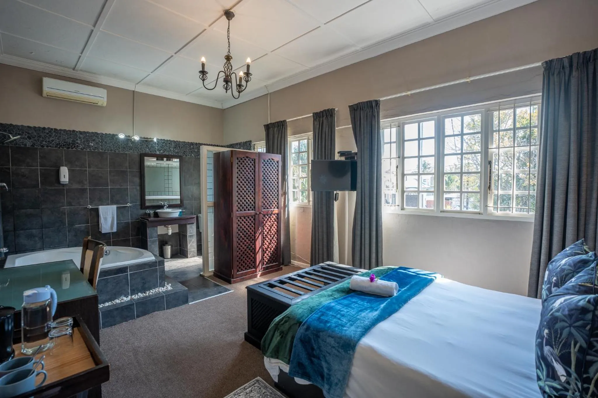 Bed in Palm Tree Manor