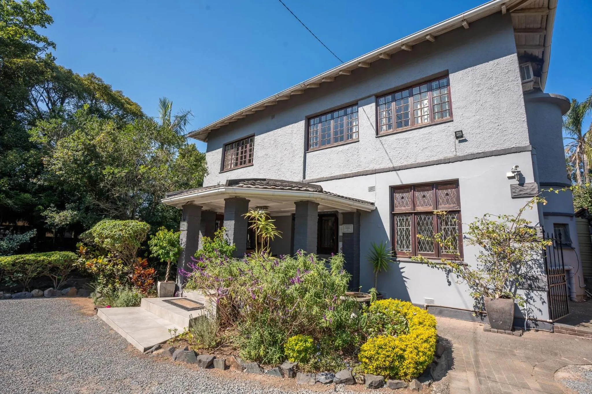 Property building in Palm Tree Manor