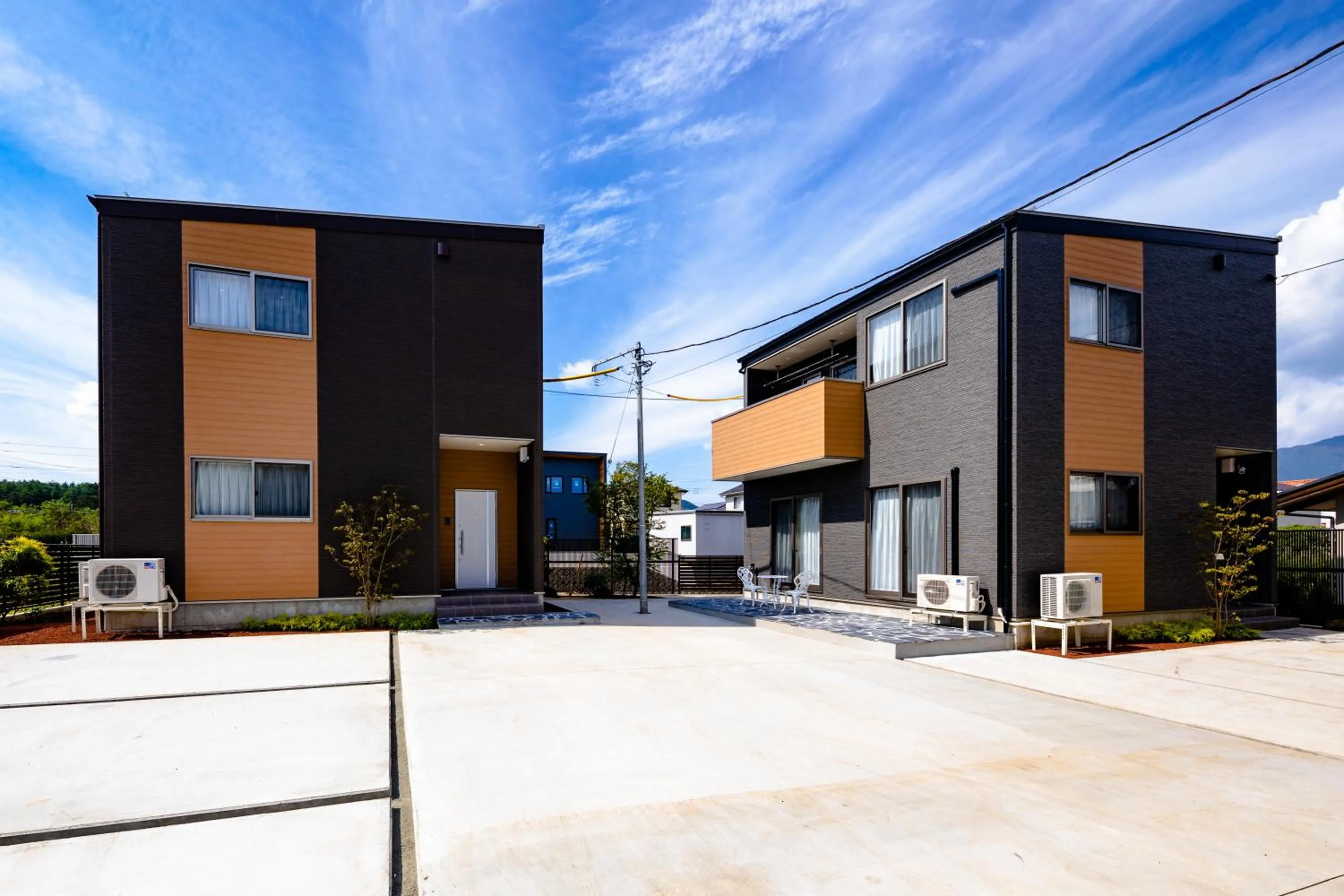 Property building in 22 ORIYA Mt Fuji -錦NISHIKI-