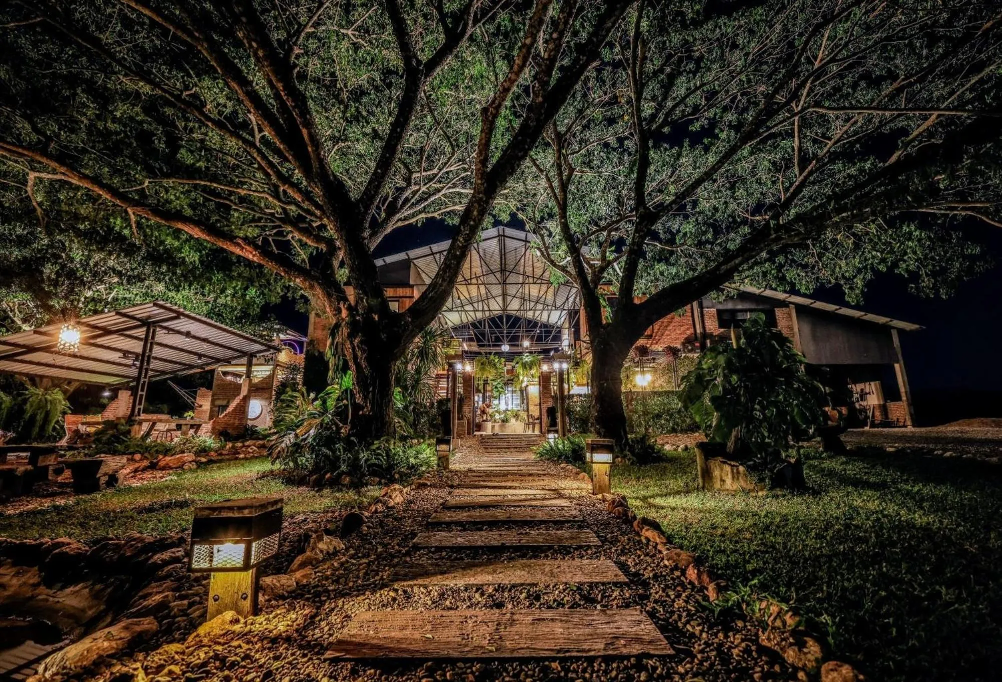 Facade/entrance in SuanGlangNa
