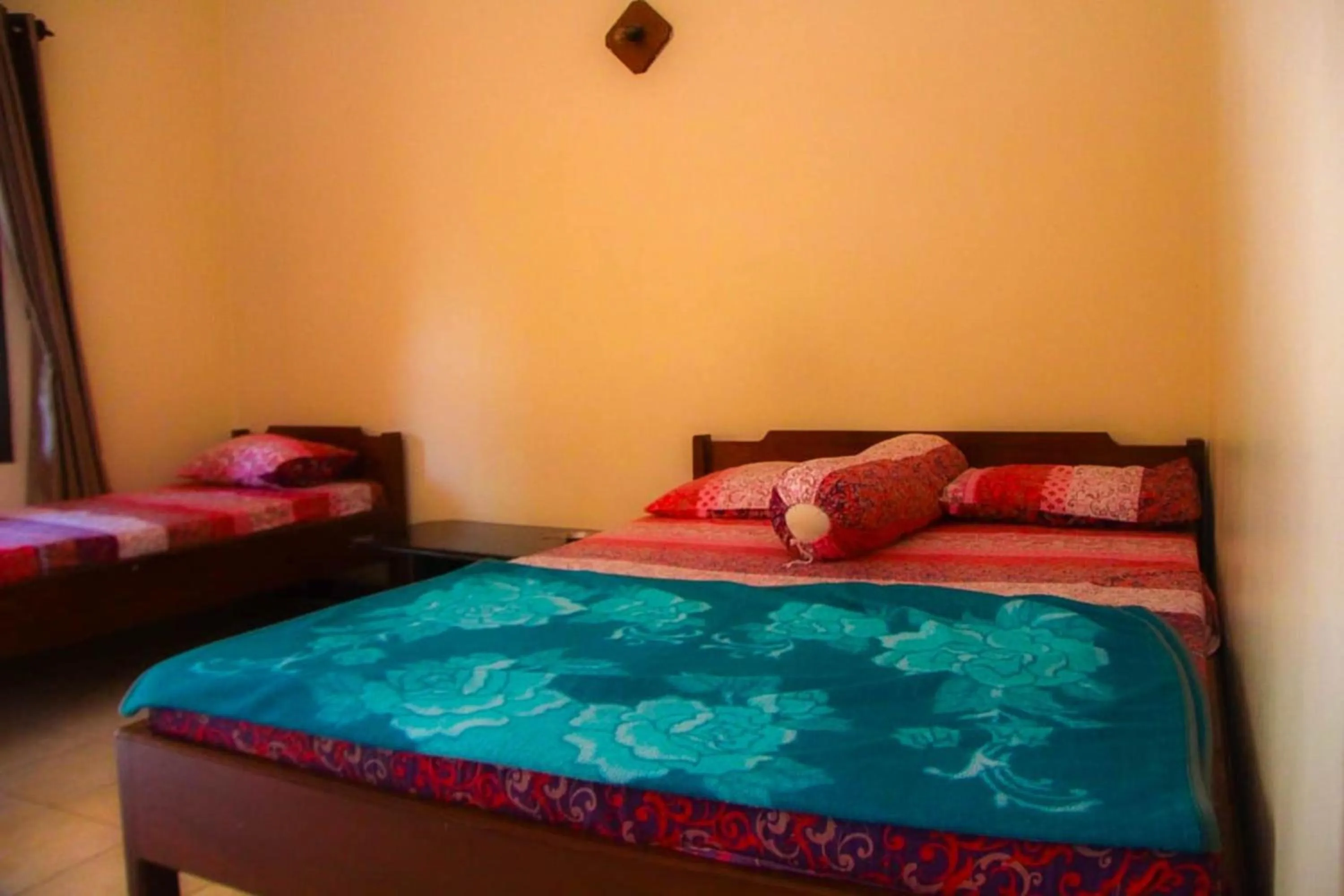 Photo of the whole room, Bed in Nguntara Gati