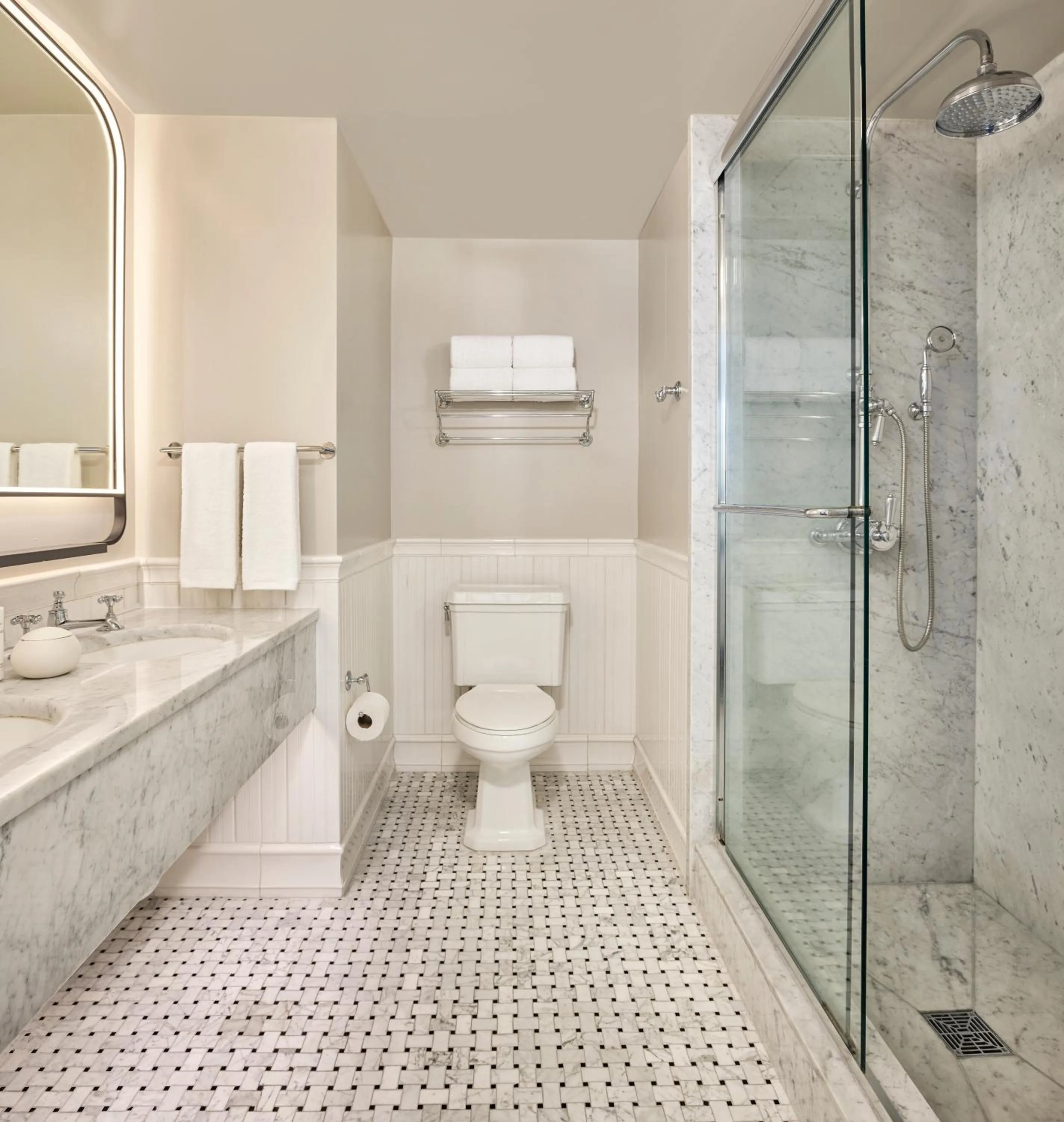 Shower in Cameo Beverly Hills, LXR Hotels & Resorts