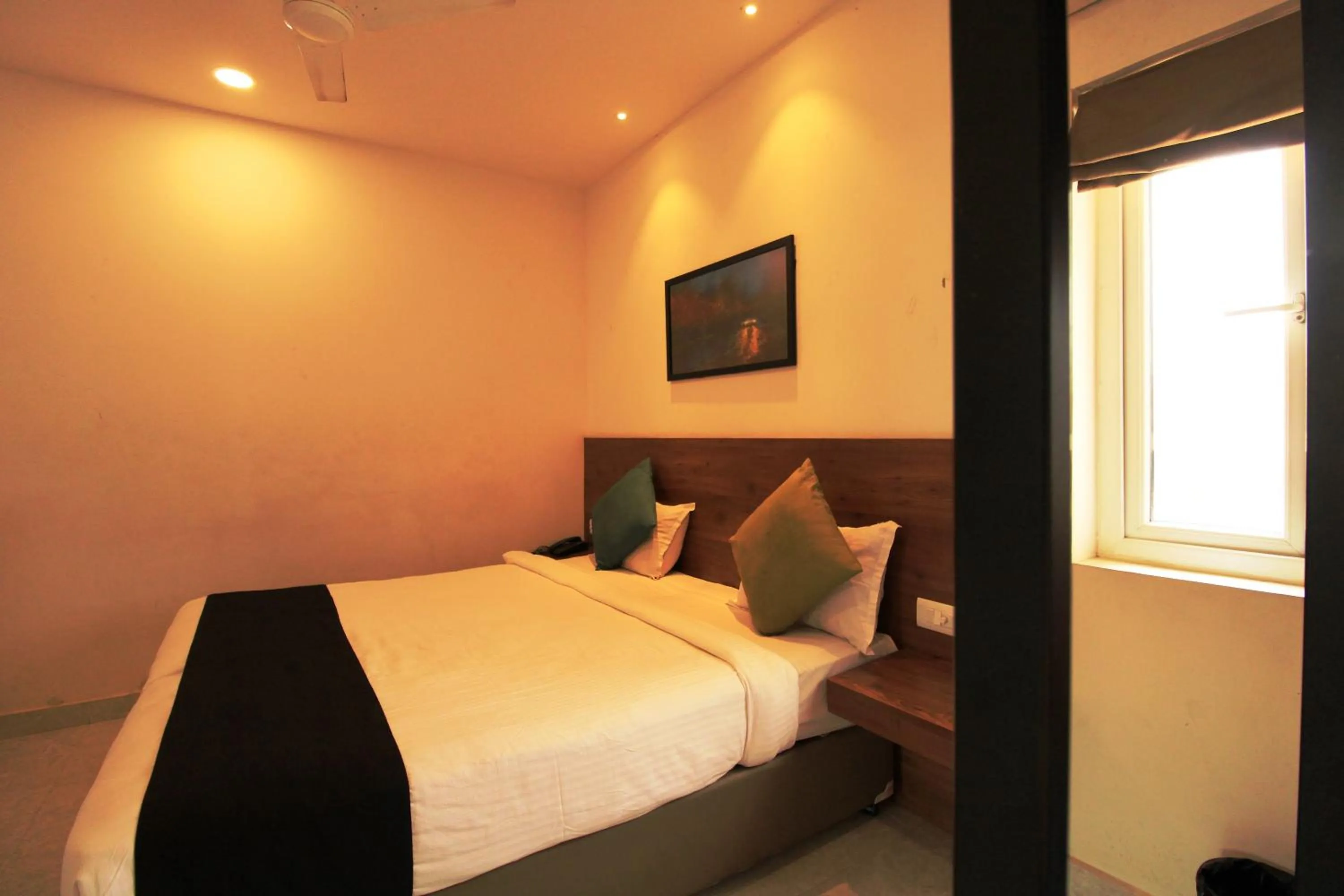 Bedroom, Bed in Arunaa Inn Airport Hotel,Chennai