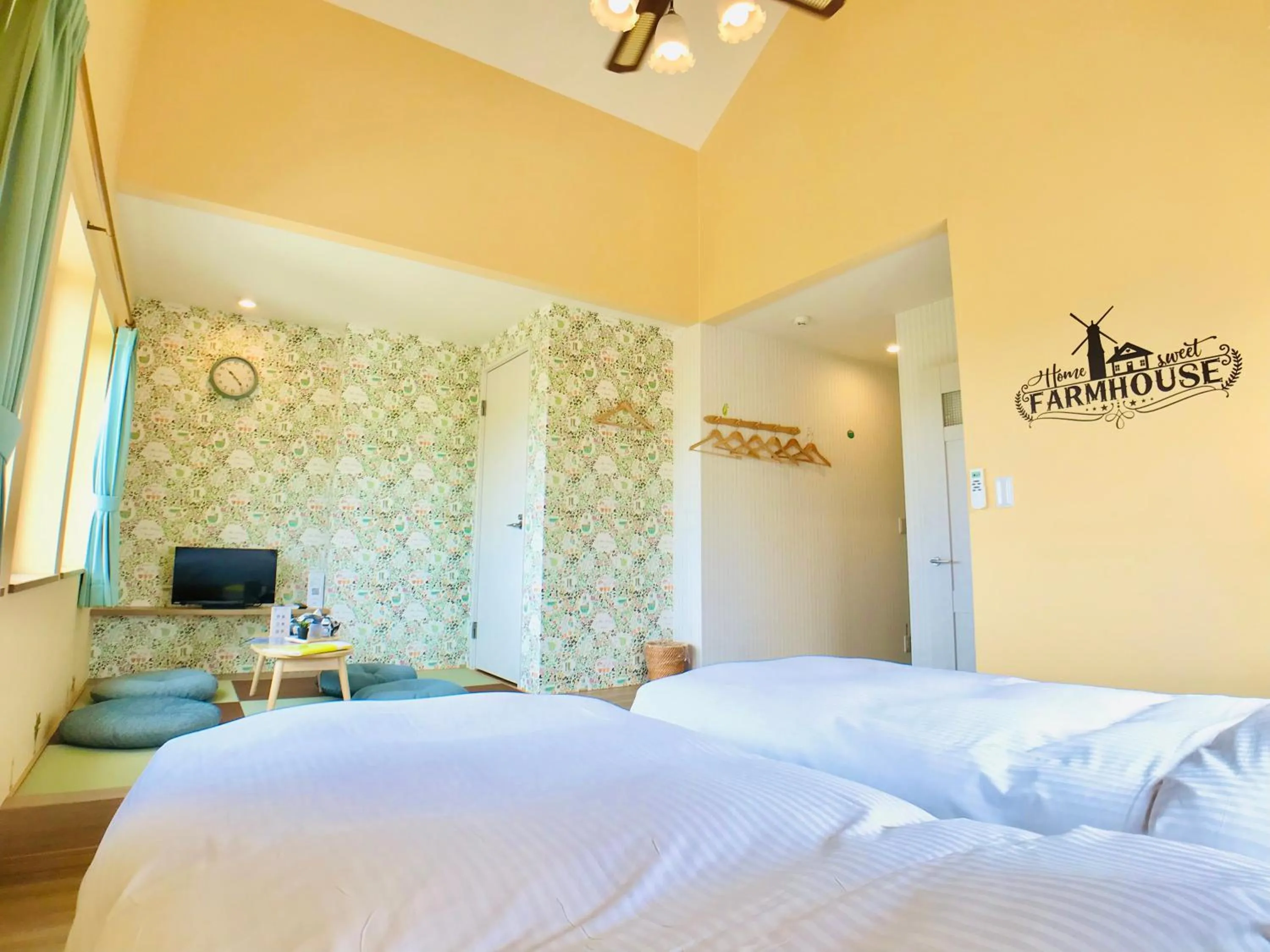 Bed in Shooting Star the Bed & Breakfast