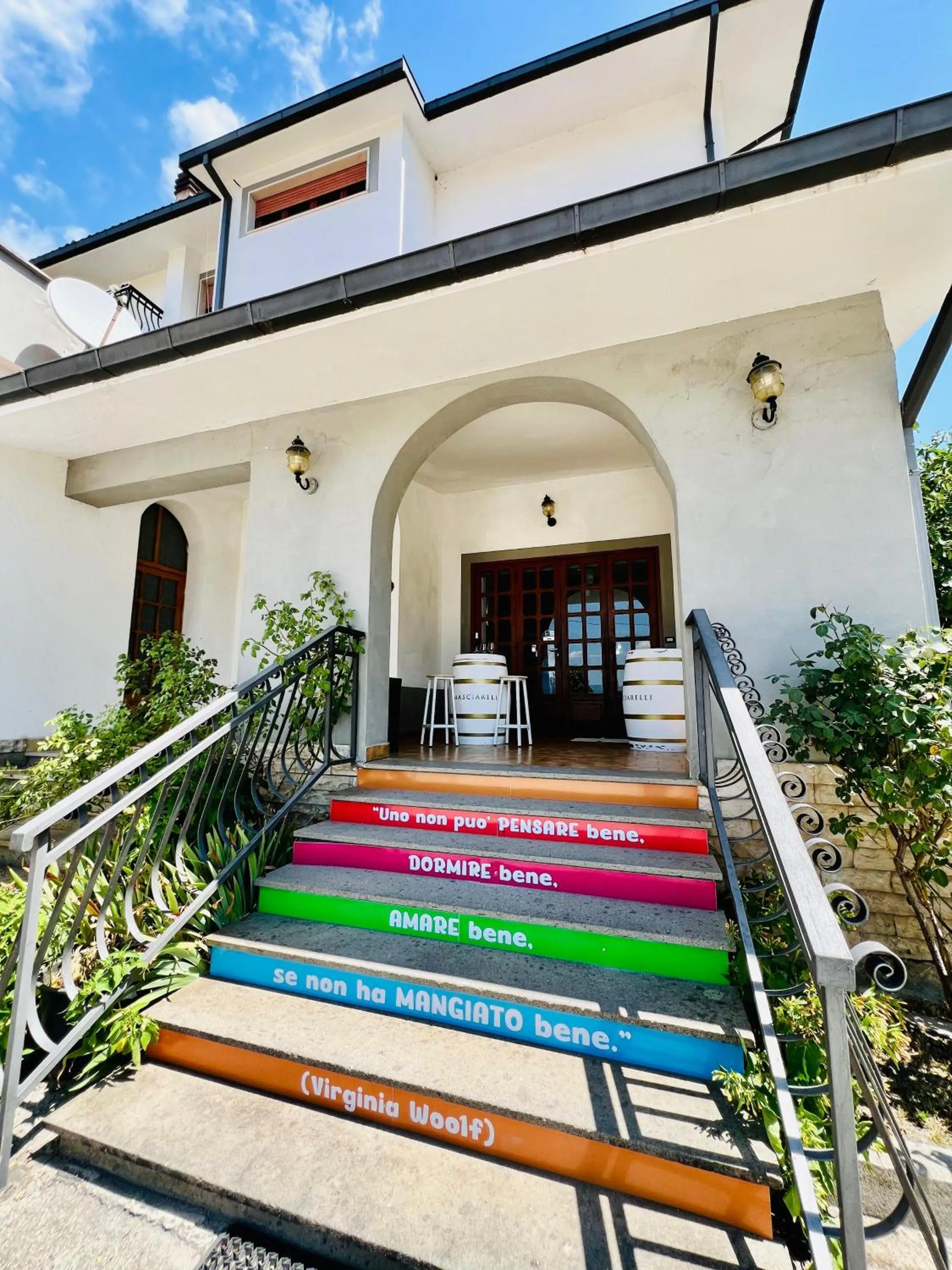 Facade/entrance in Hotel Paradiso