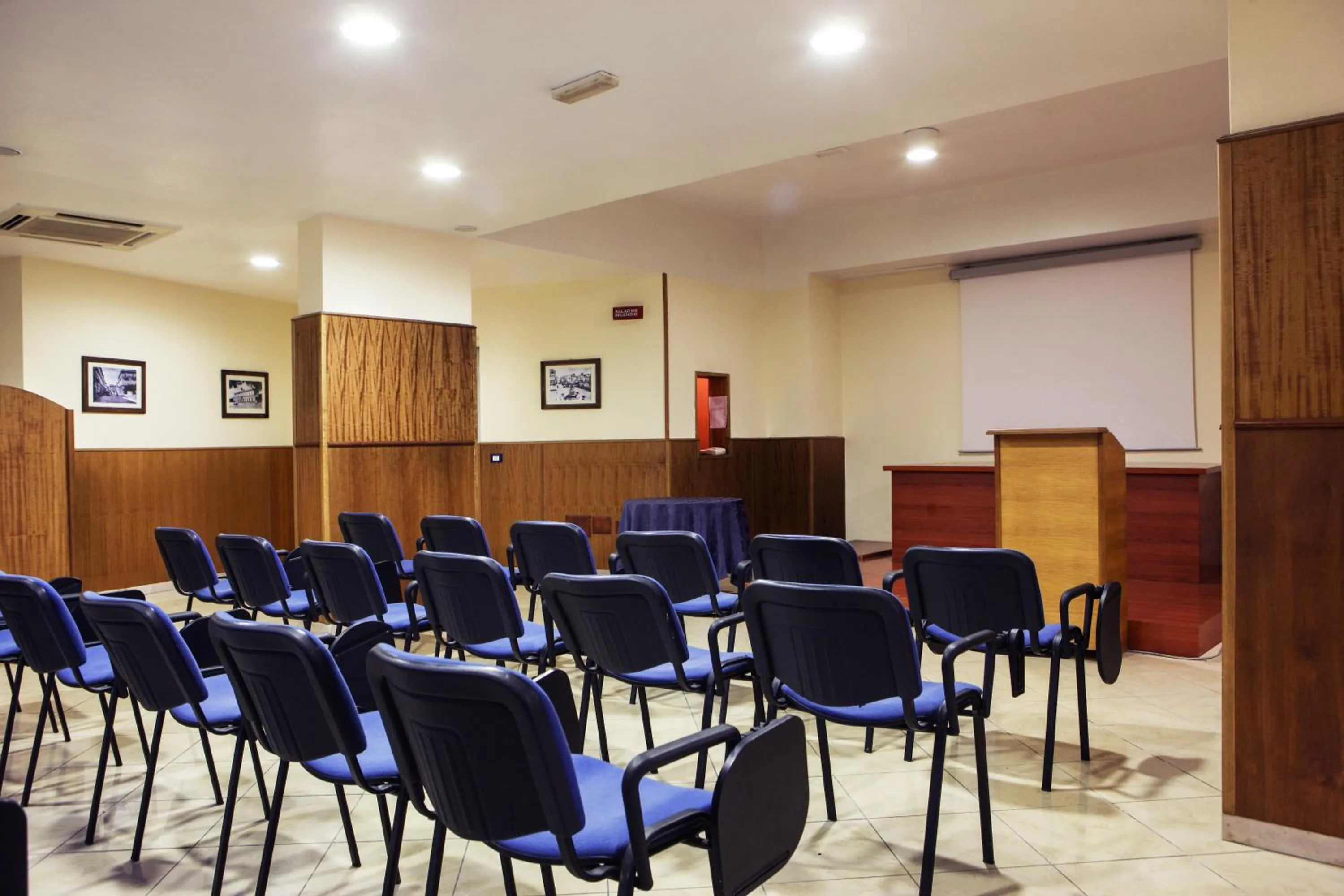 Meeting/conference room in Hotel Max