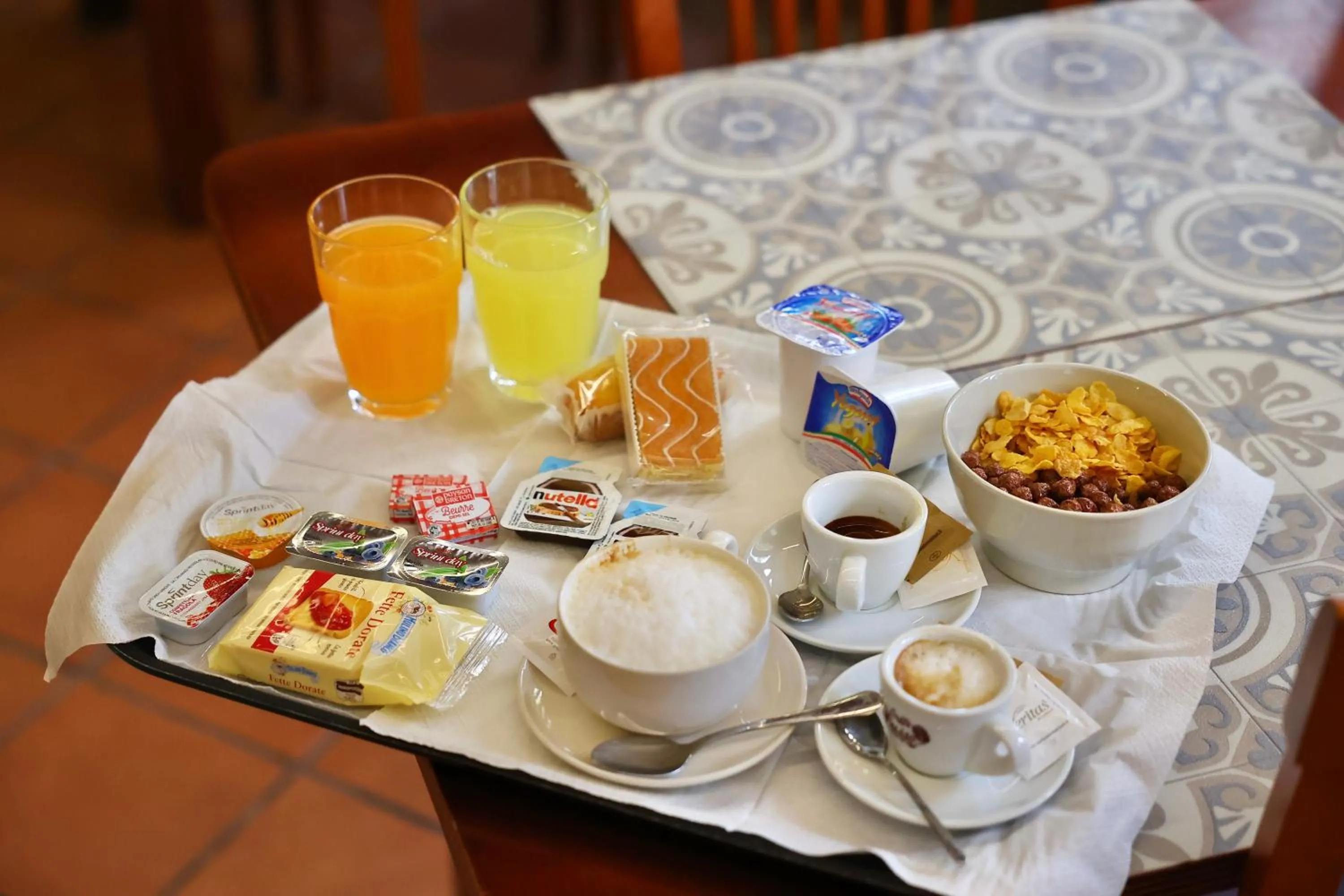 Continental breakfast in Hotel Max