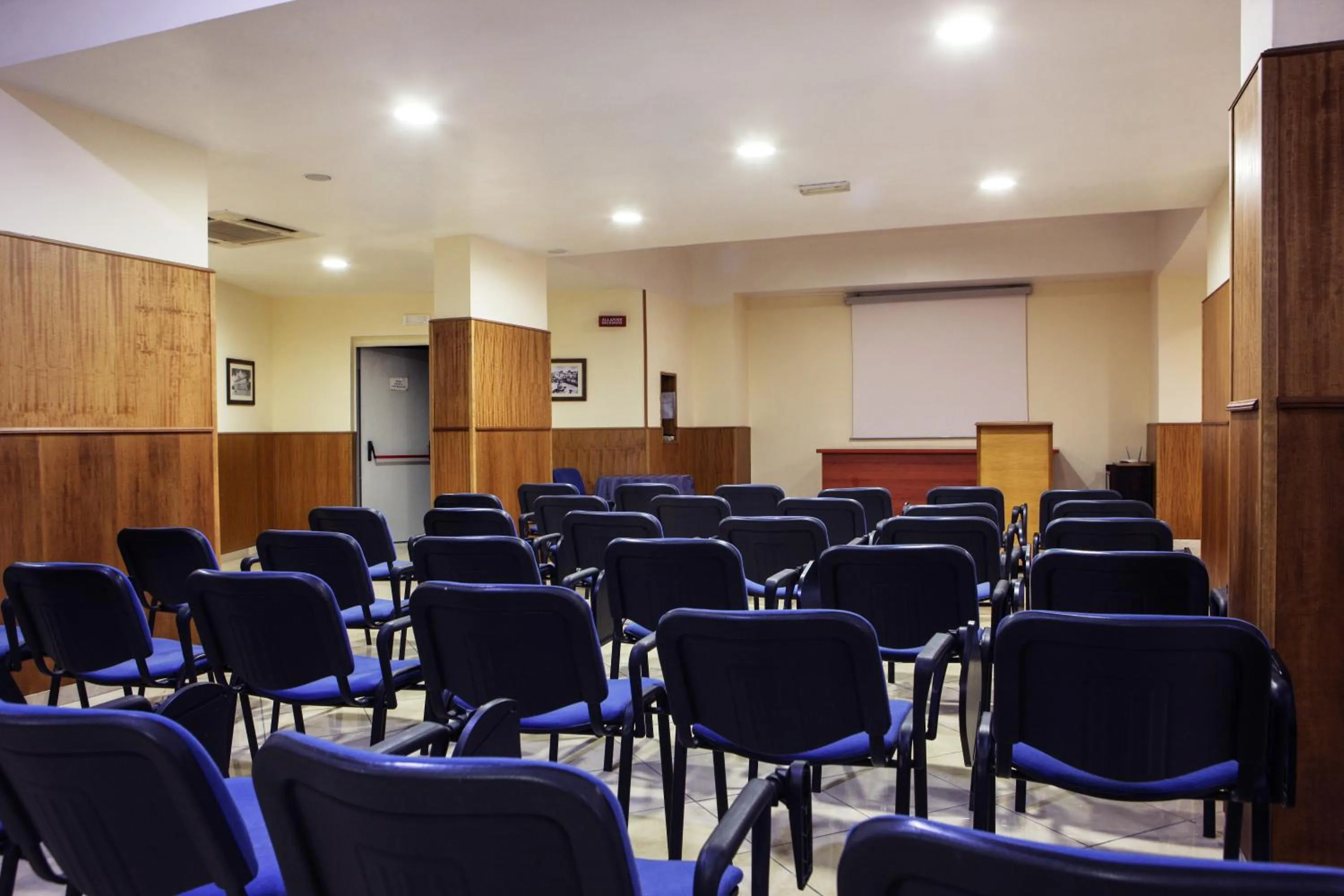 Meeting/conference room in Hotel Max