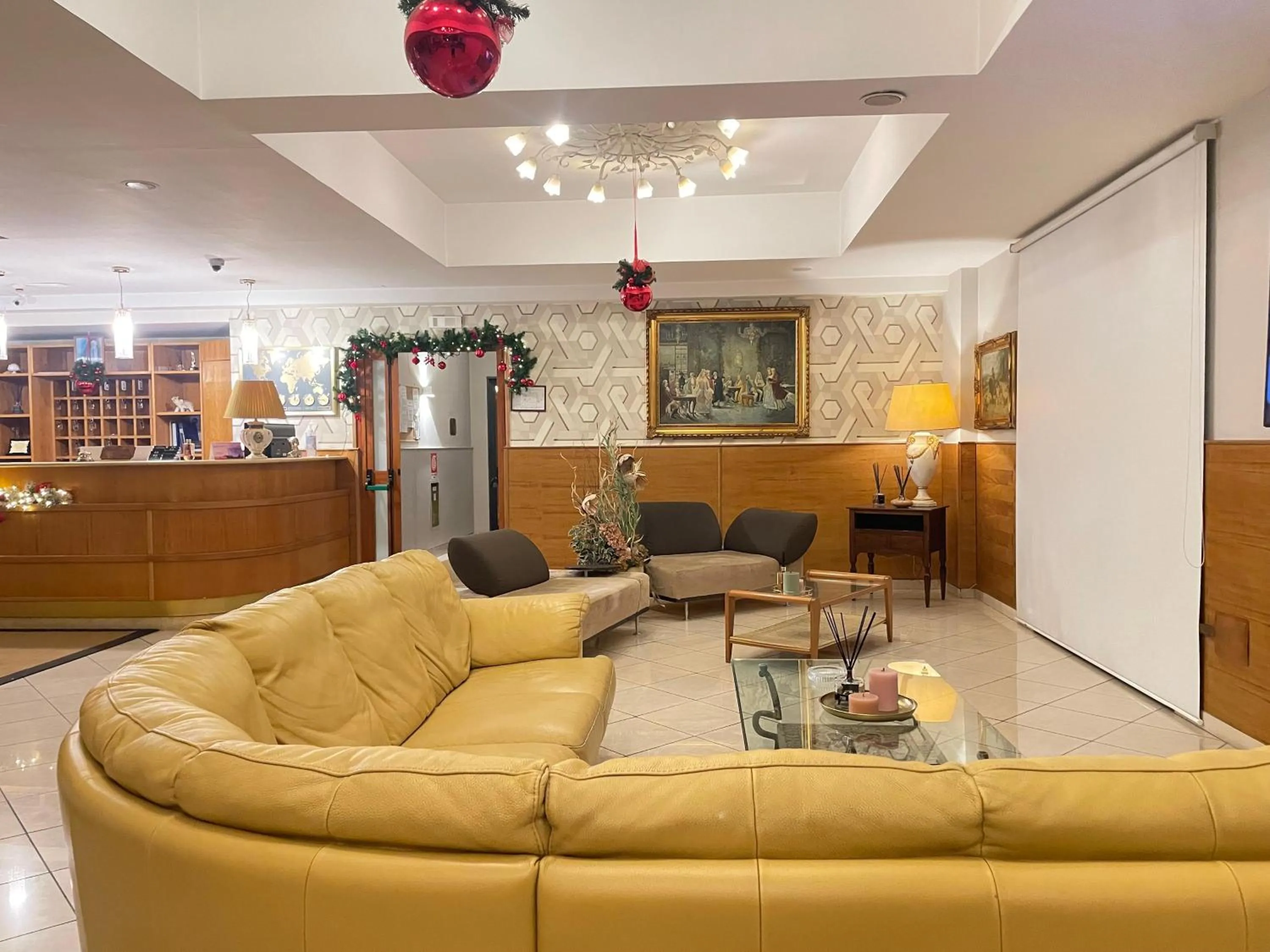 Lobby or reception in Hotel Max