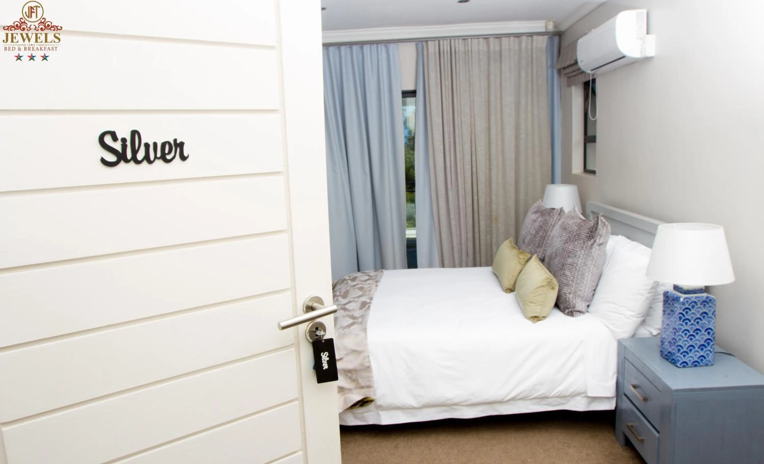 Bed in JFT Jewels Guest House